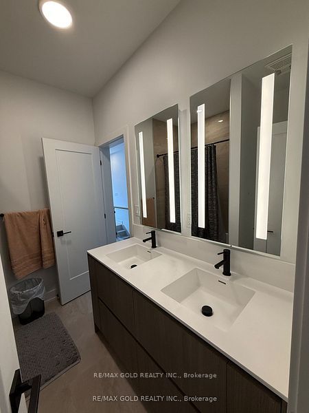 MLS #W12463402 image #3