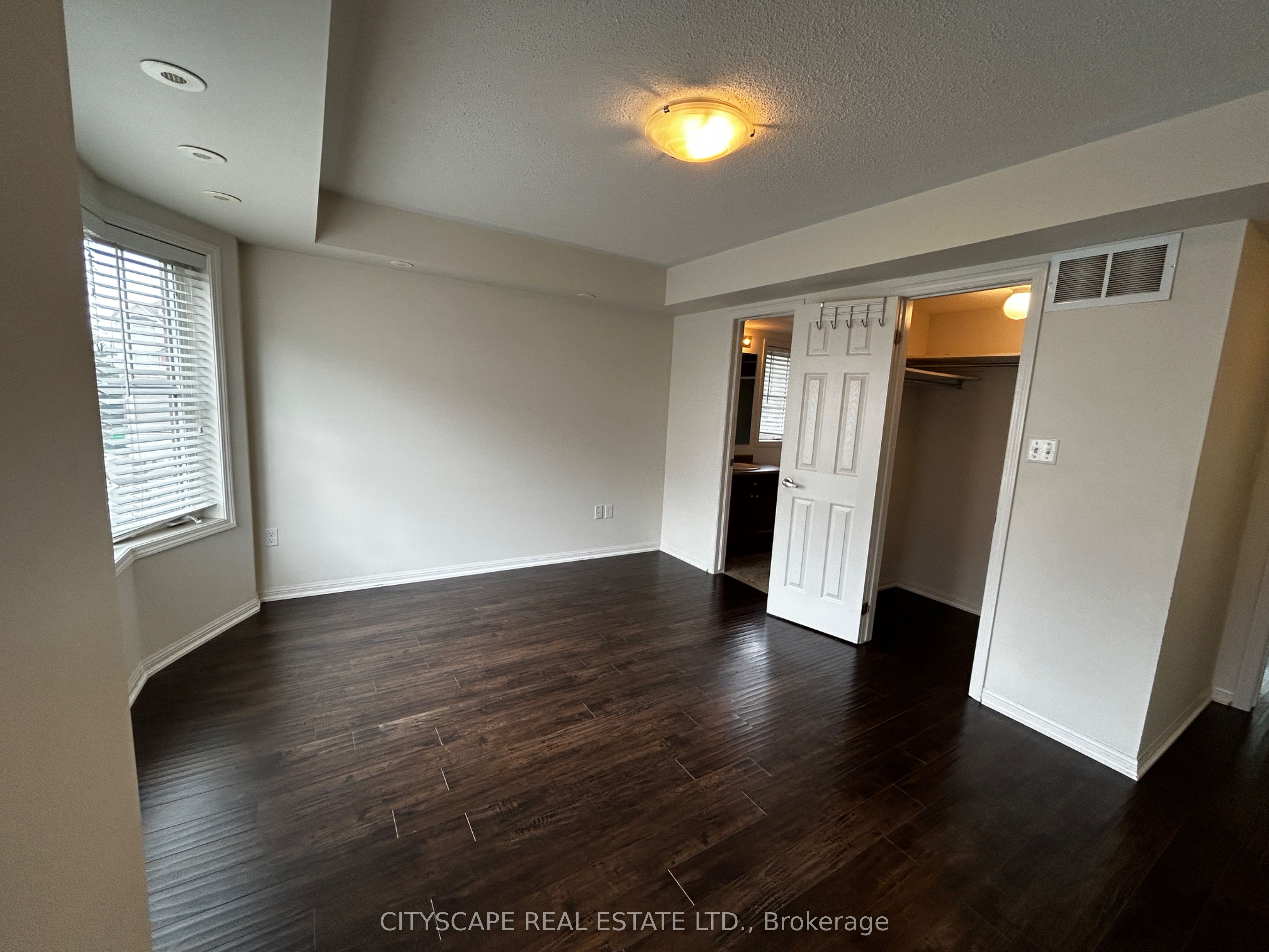 MLS #W12463458 image #14