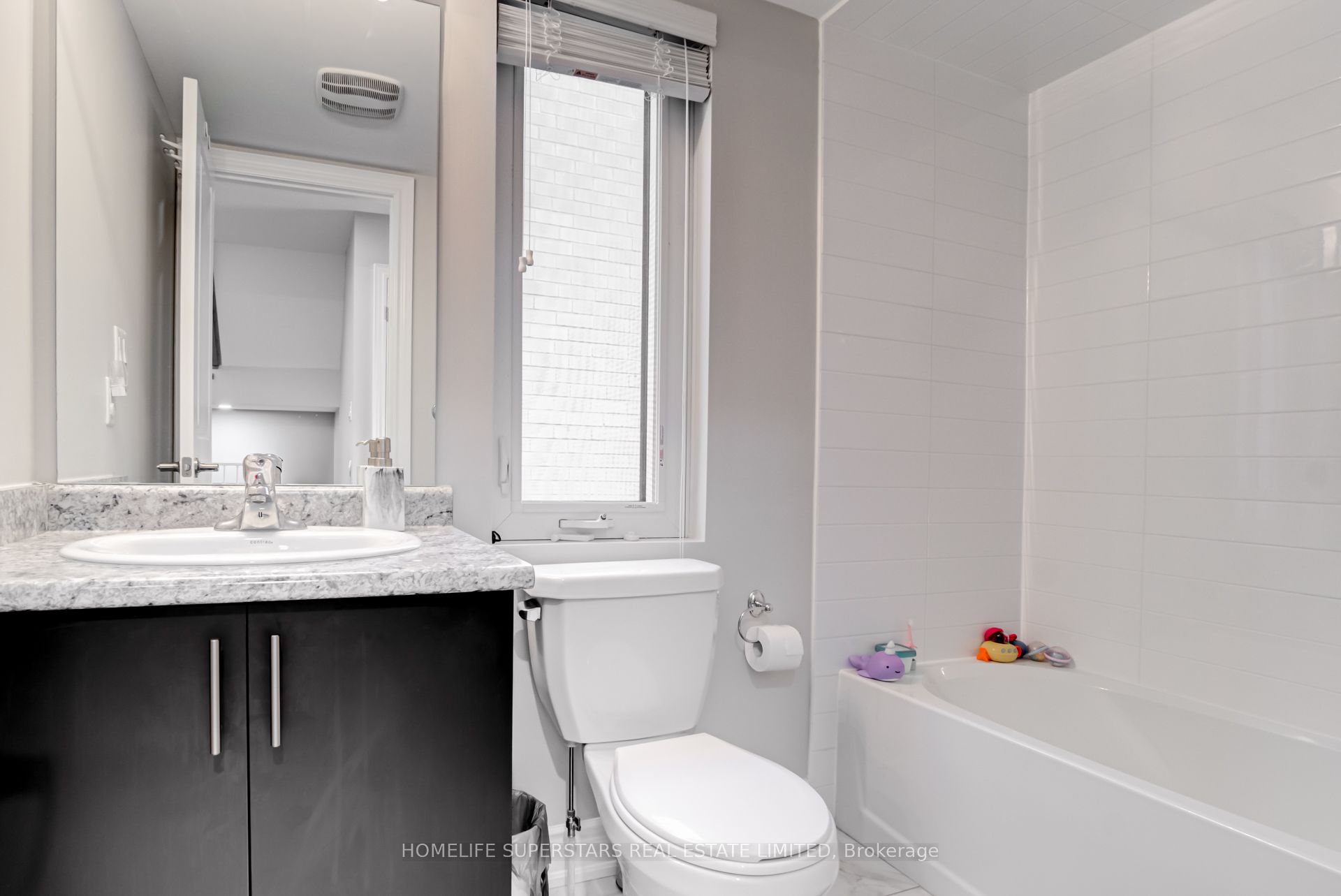 MLS #W12464118 image #16