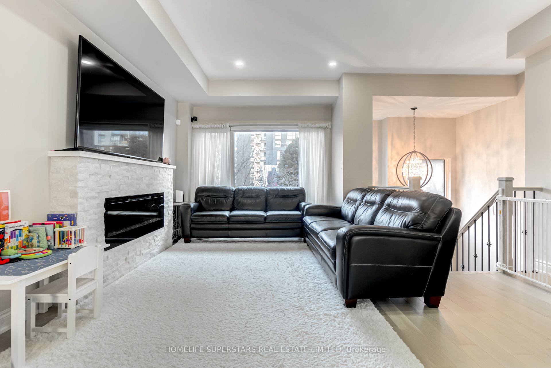 MLS #W12464118 image #4