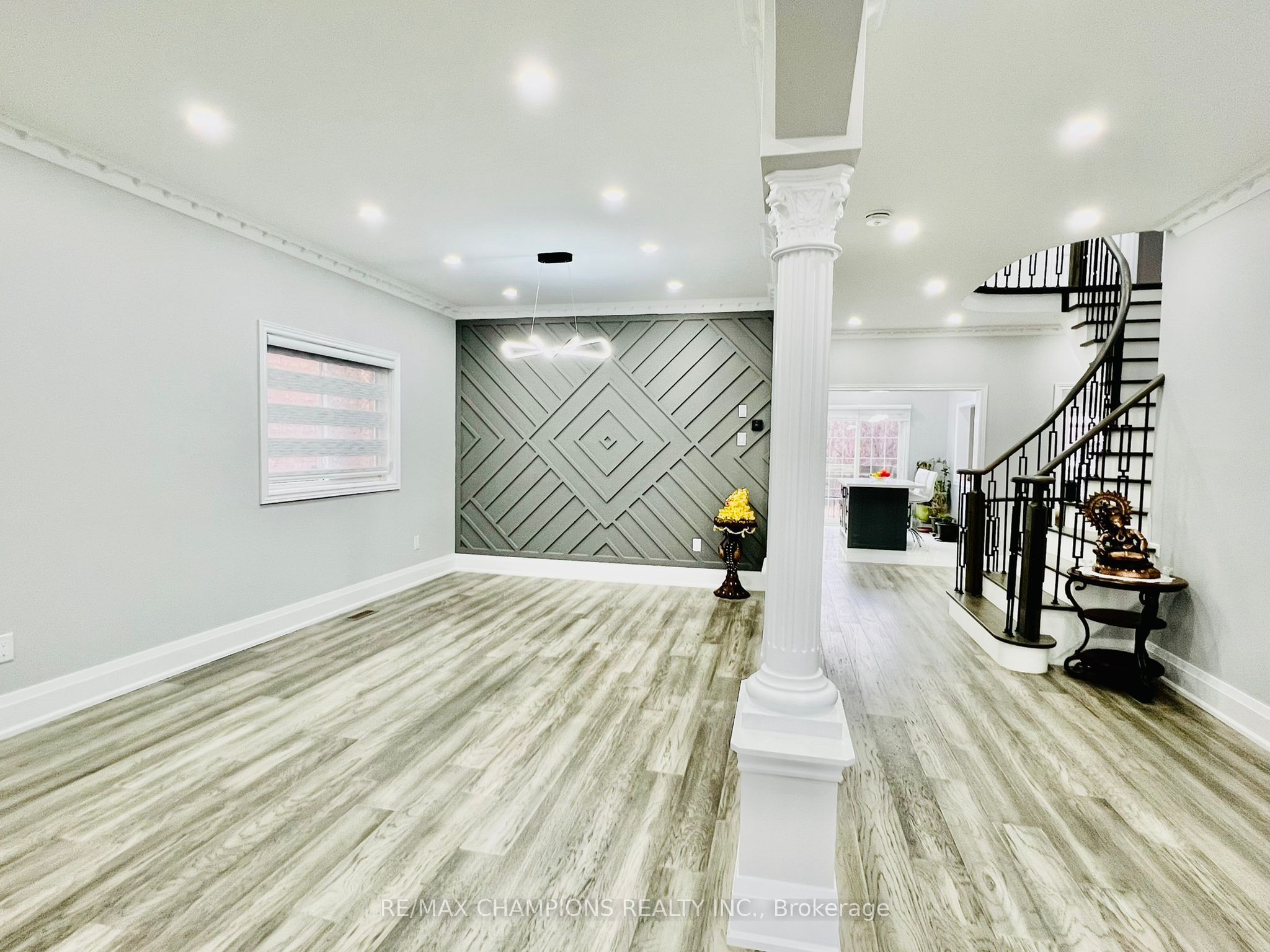 MLS #W12464709 image #4