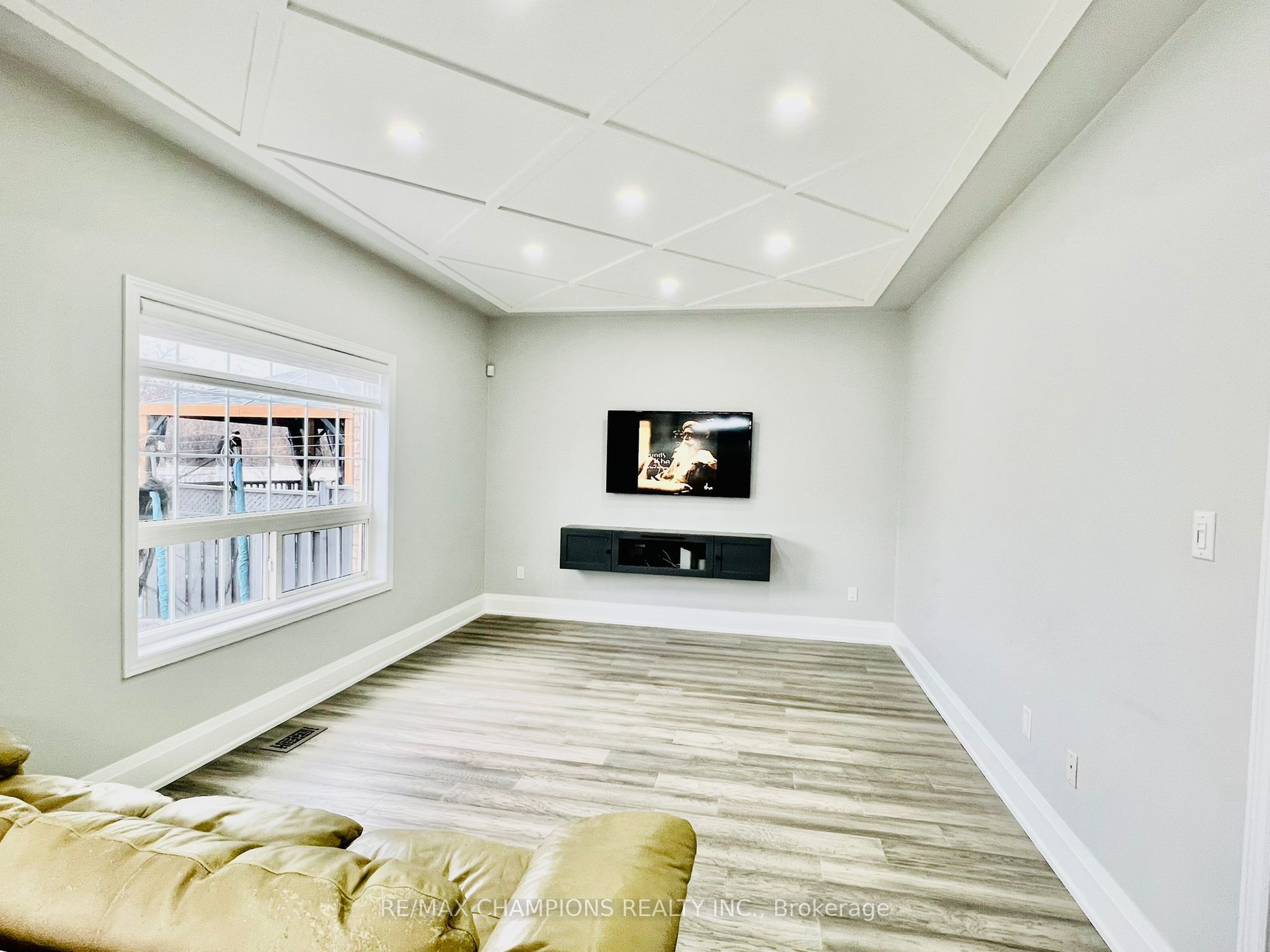 MLS #W12464709 image #6