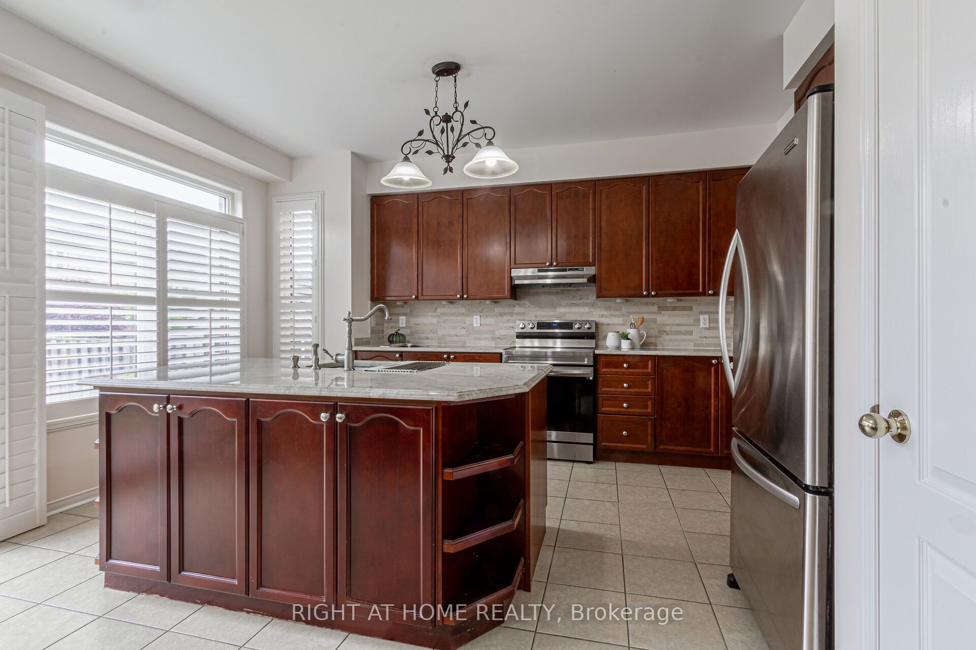 MLS #W12465955 image #12