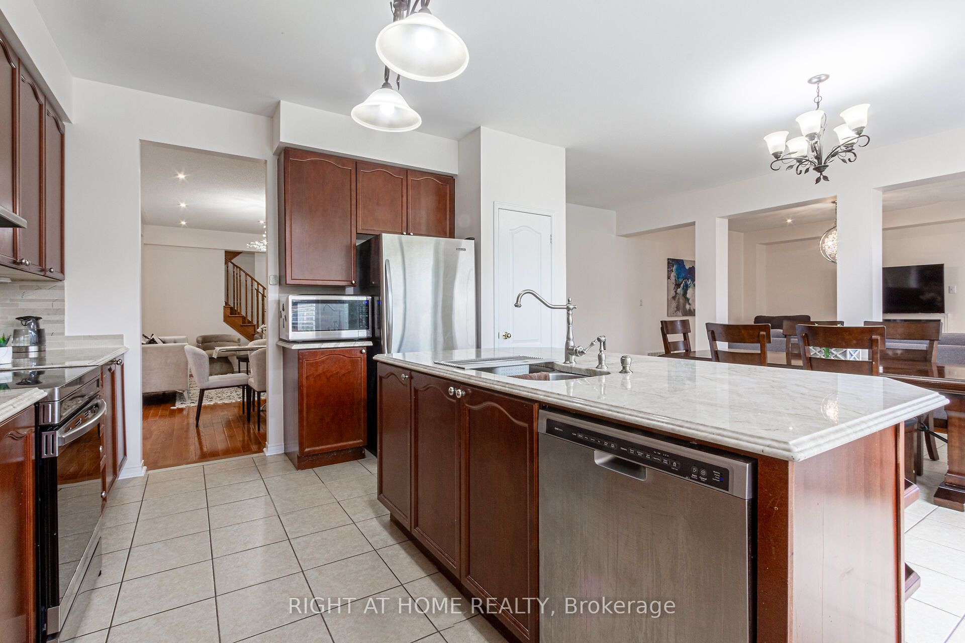 MLS #W12465955 image #14