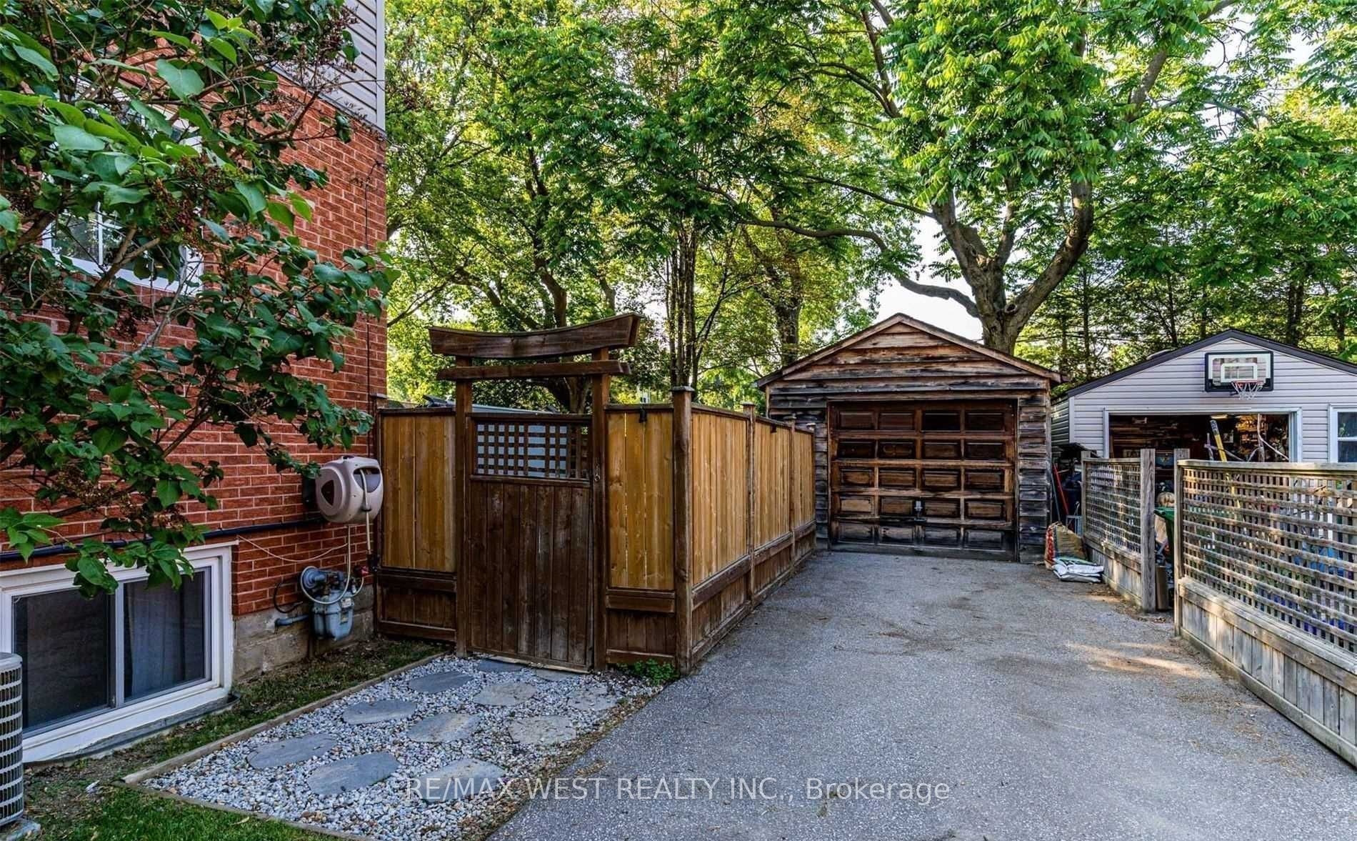 MLS #W12466450 image #16