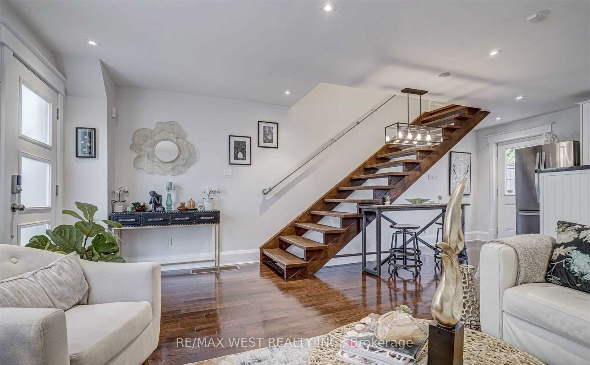 MLS #W12466450 image #4