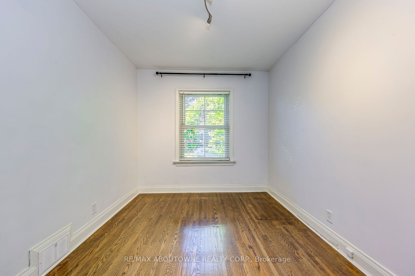 MLS #W12467393 image #16