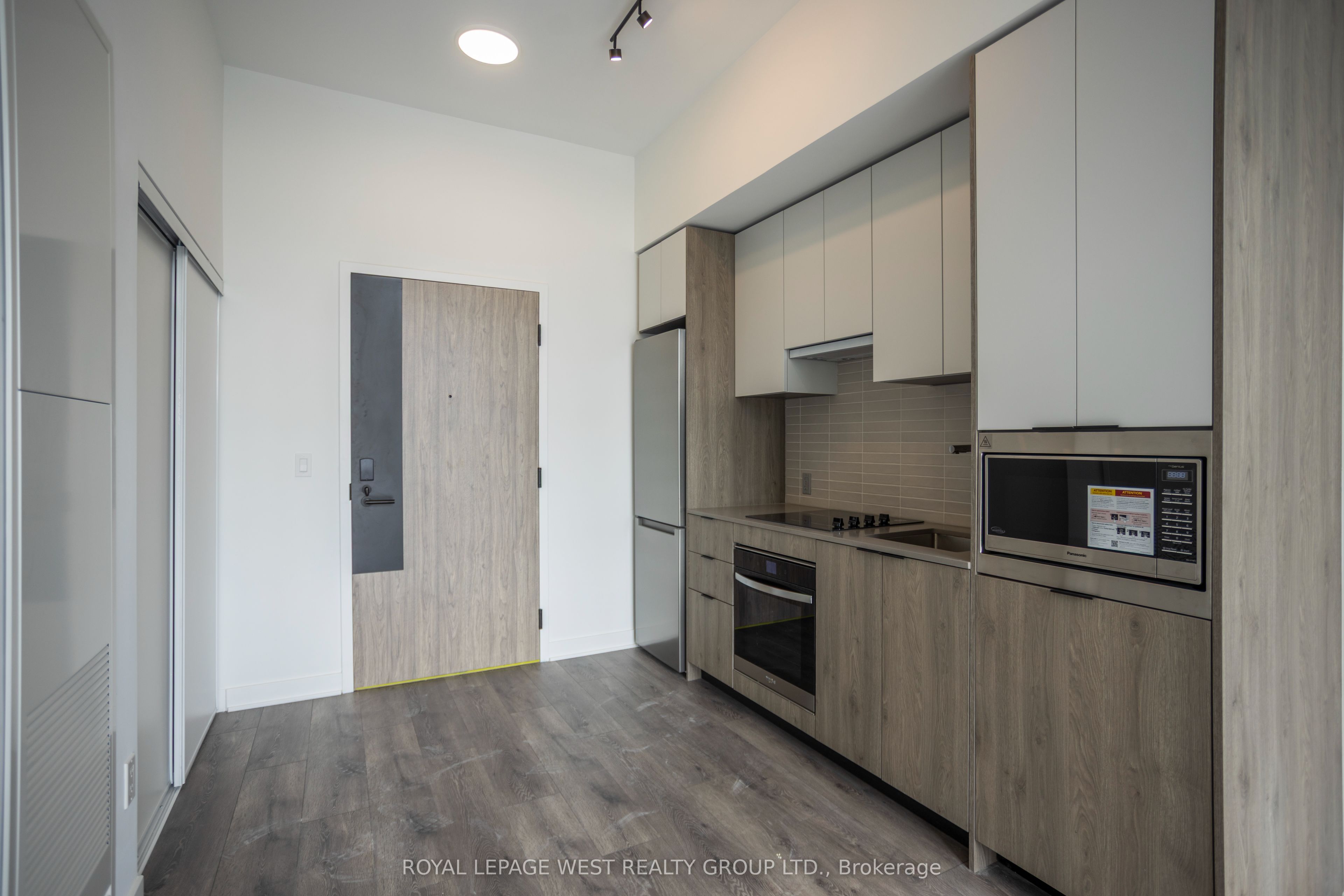 MLS #W12467397 image #1