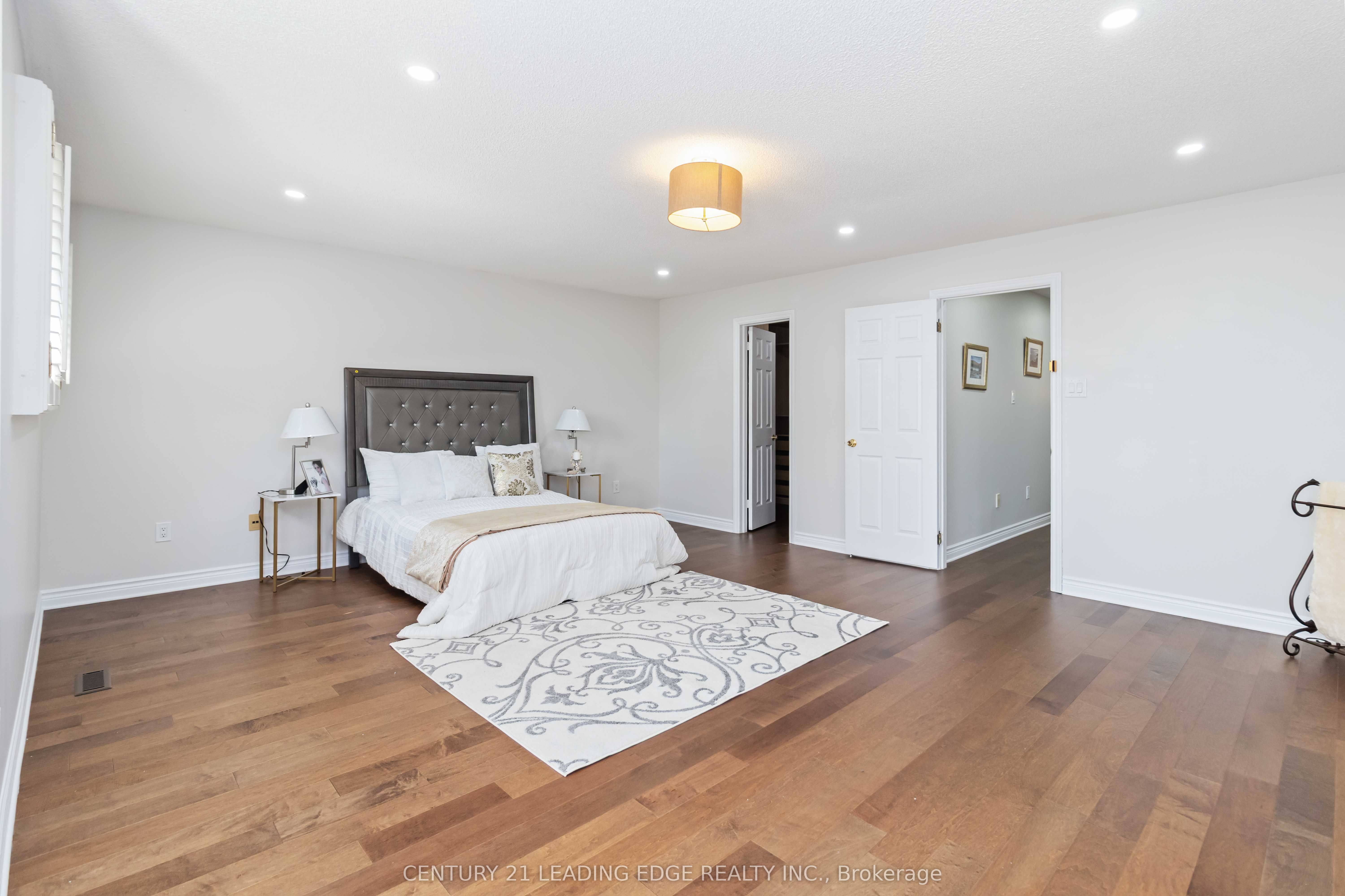 MLS #W12467634 image #26