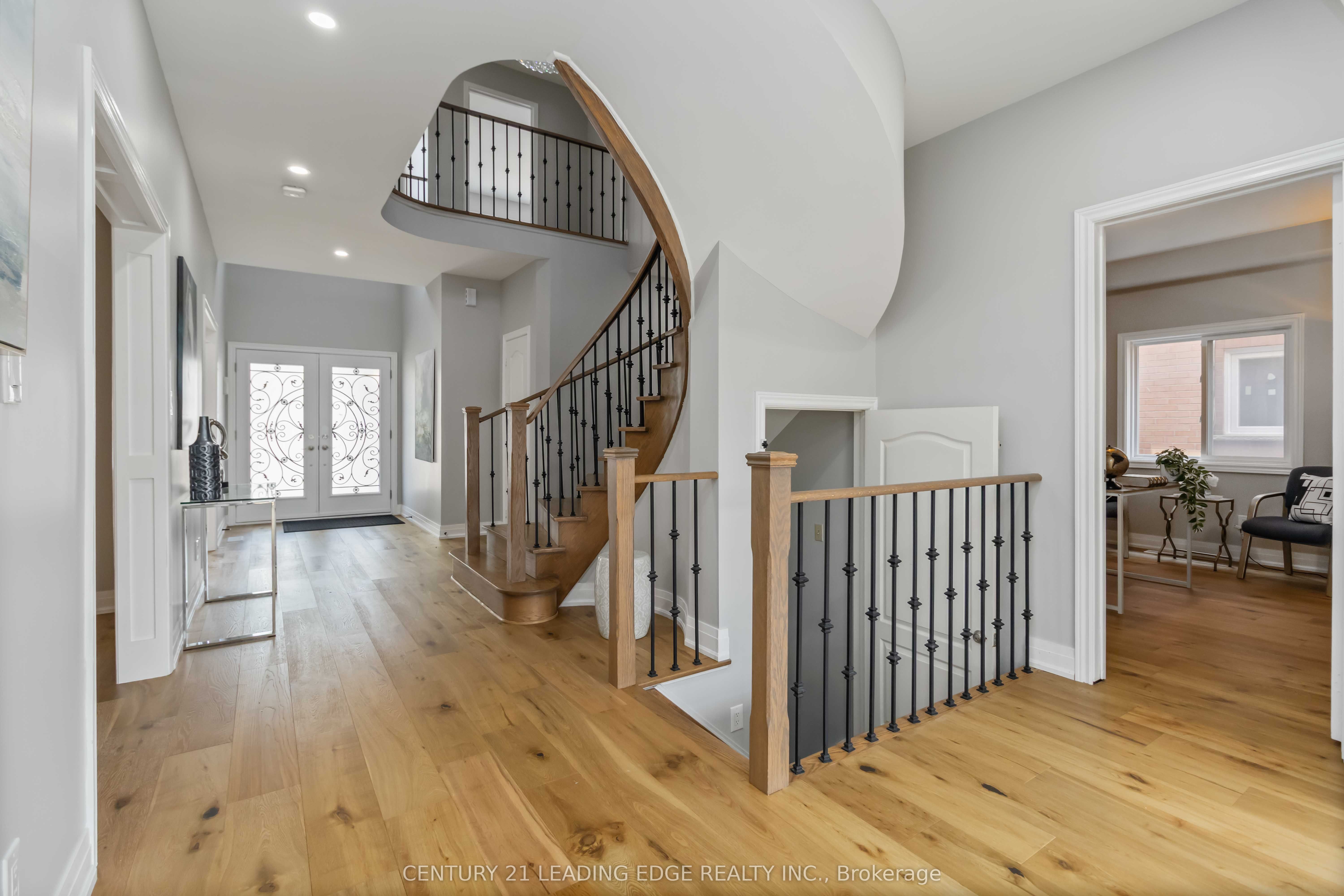 MLS #W12467636 image #10