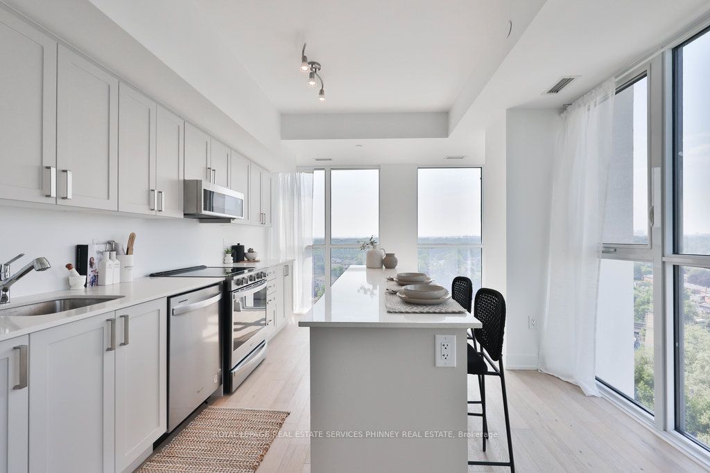 MLS #W12469201 image #12