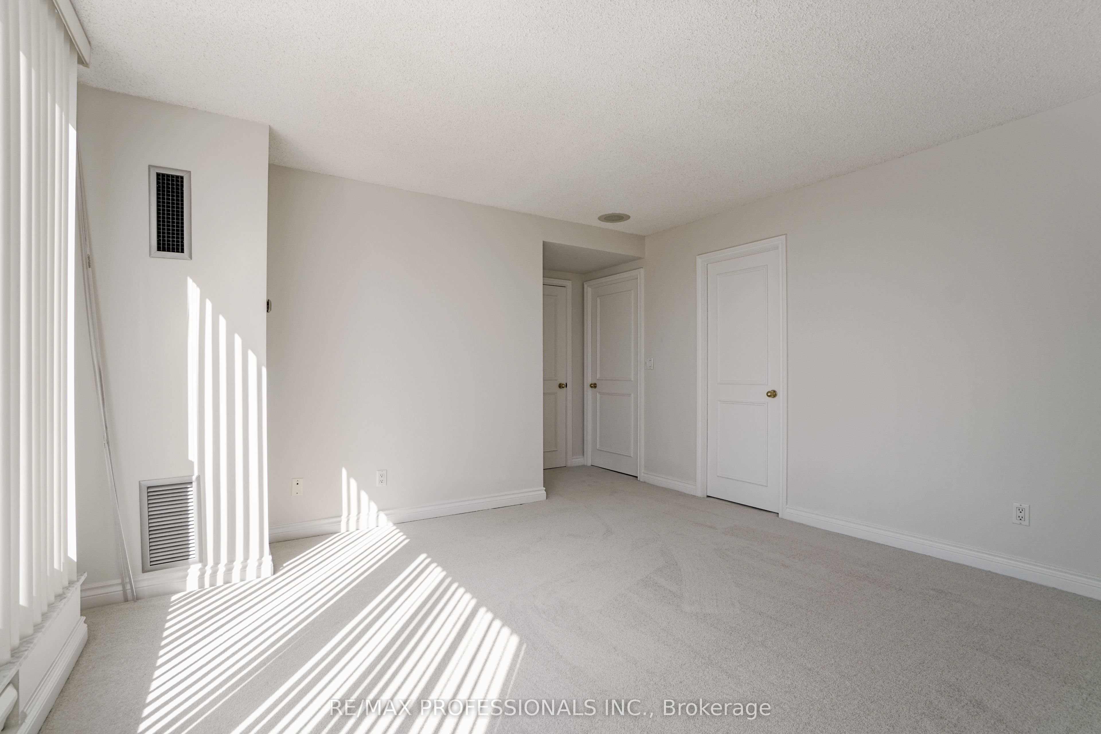 MLS #W12469523 image #22