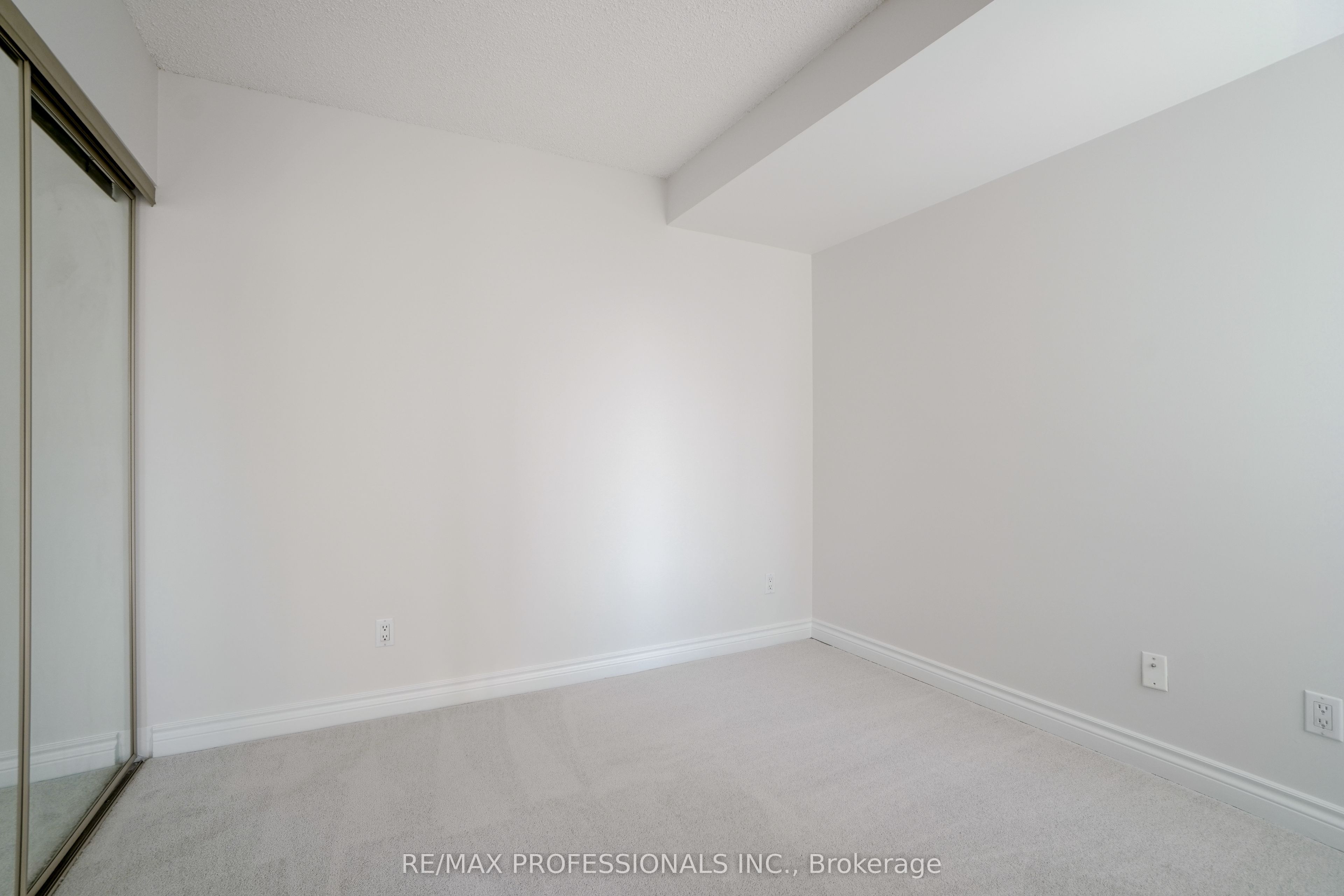 MLS #W12469523 image #26