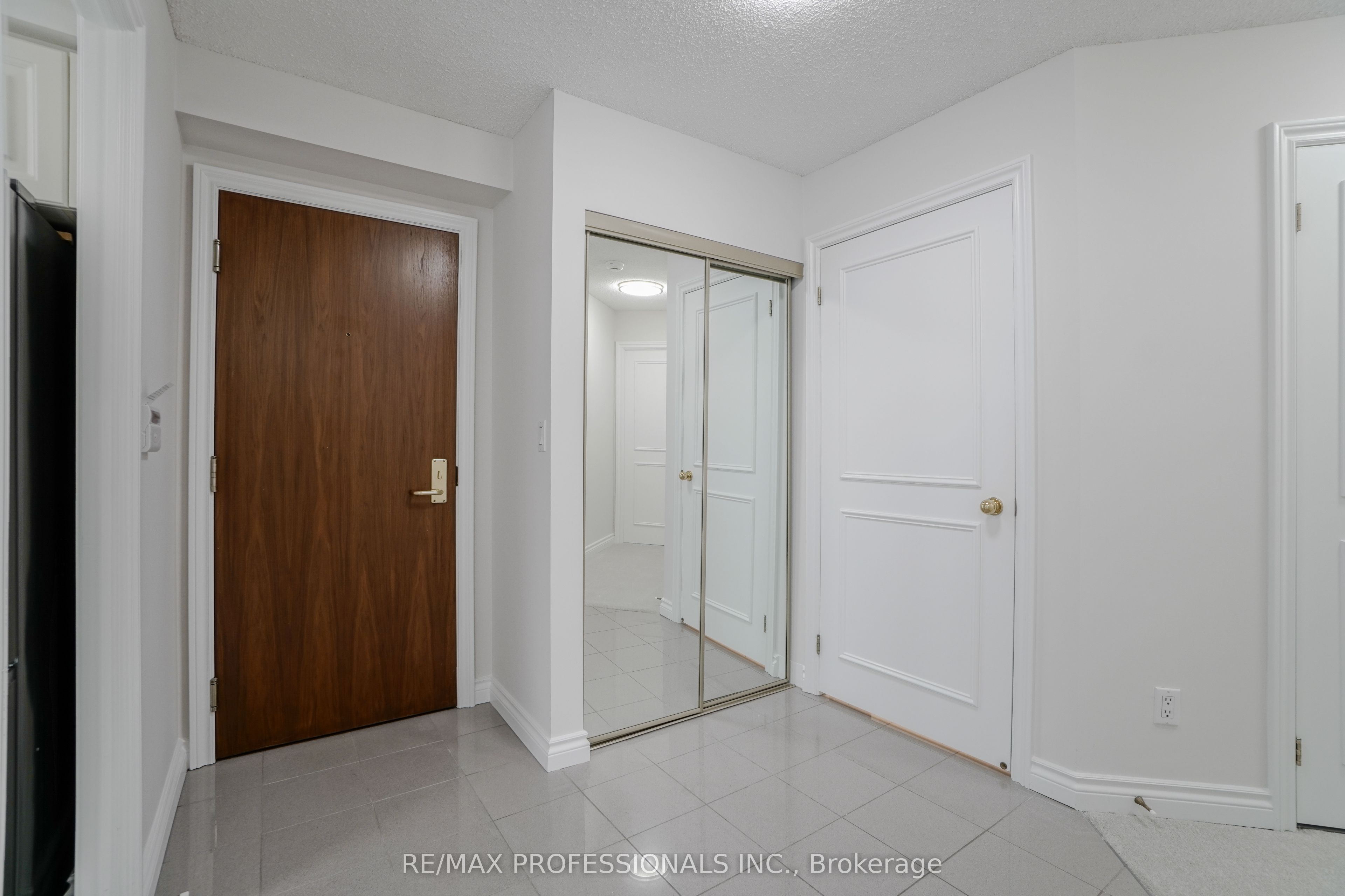 MLS #W12469523 image #7