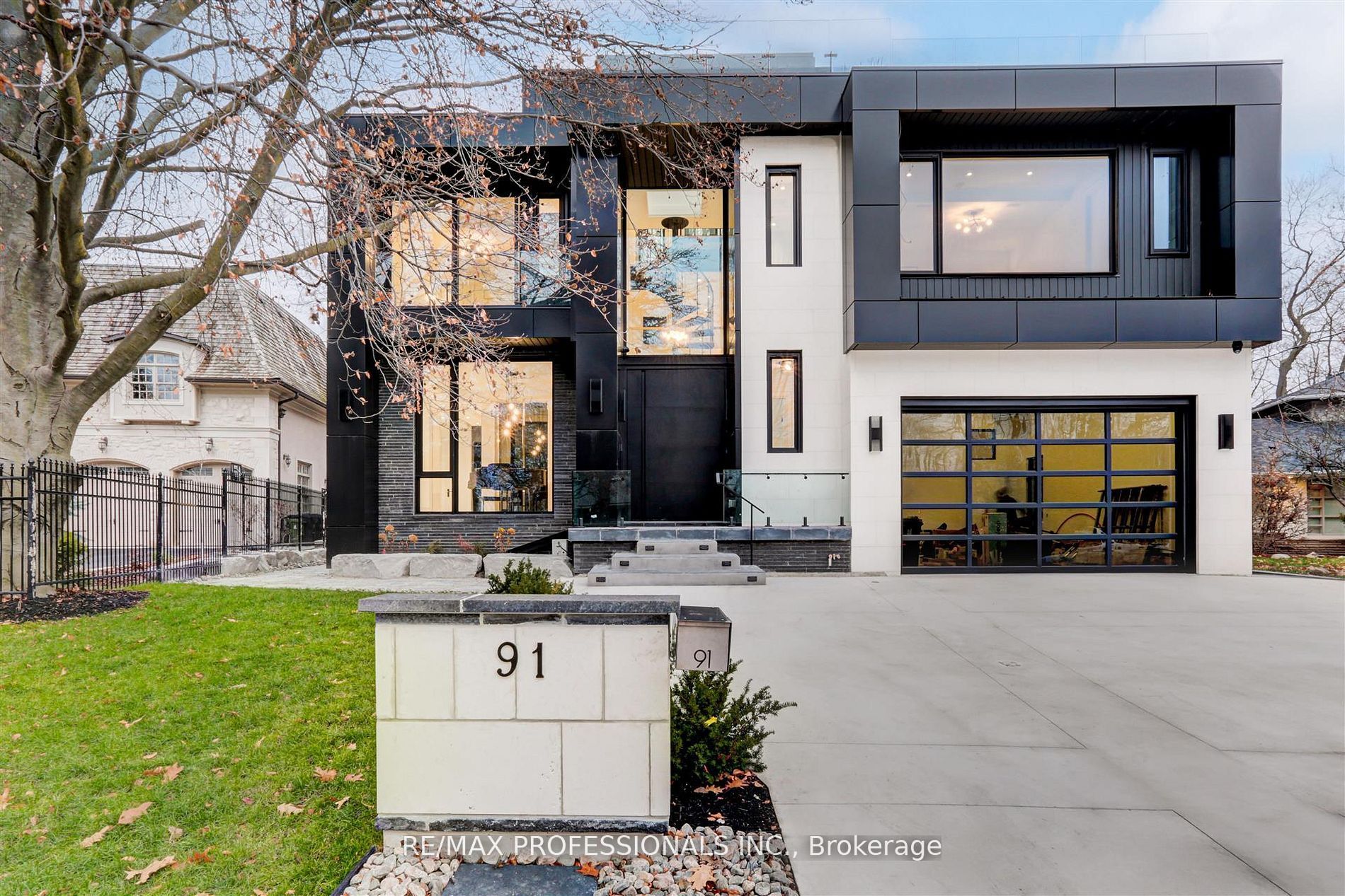 MLS #W12470001 image #1