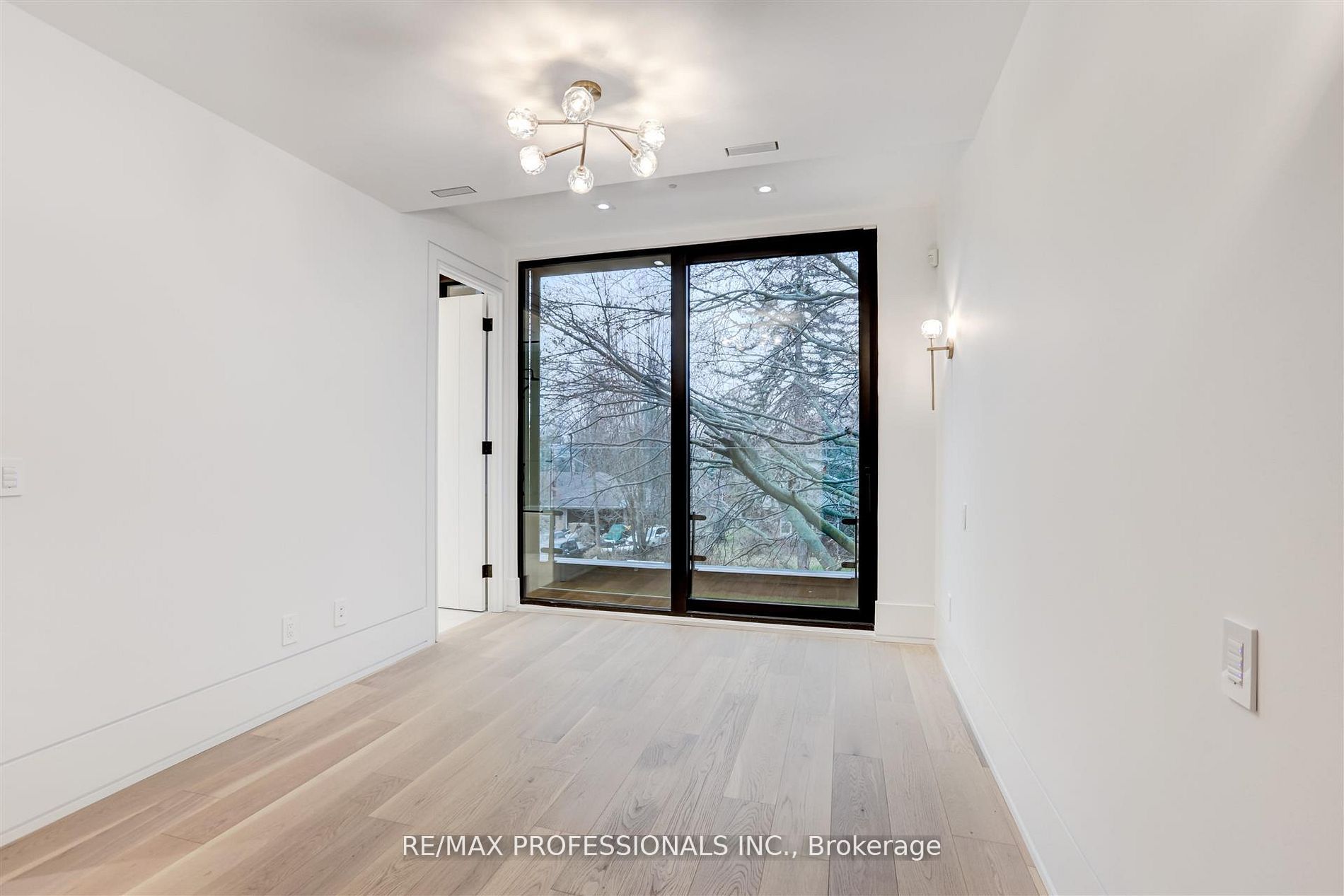 MLS #W12470001 image #24