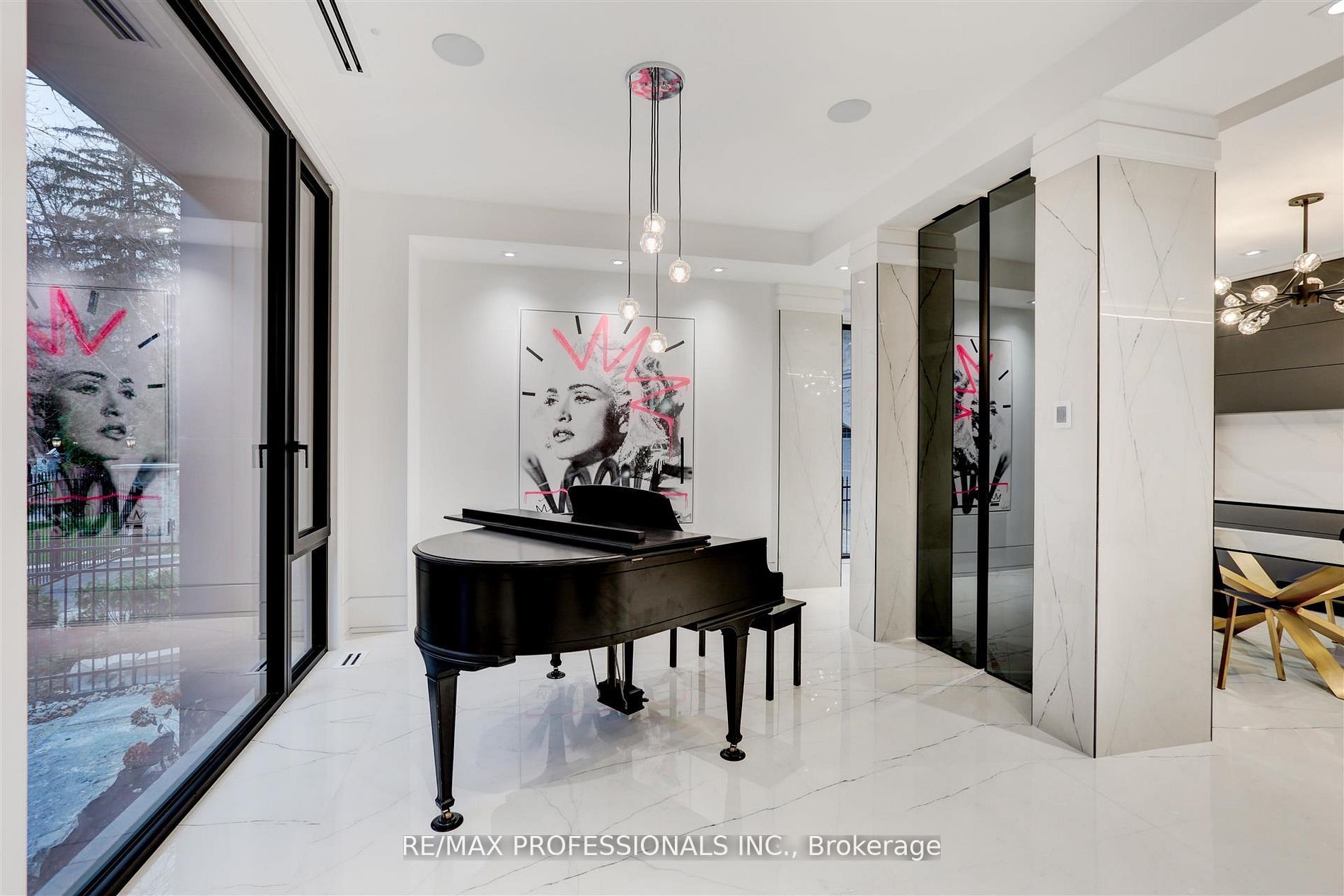 MLS #W12470001 image #3