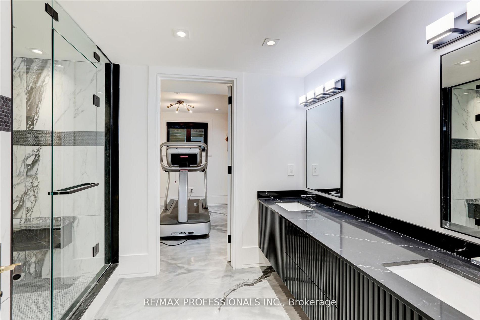 MLS #W12470001 image #30