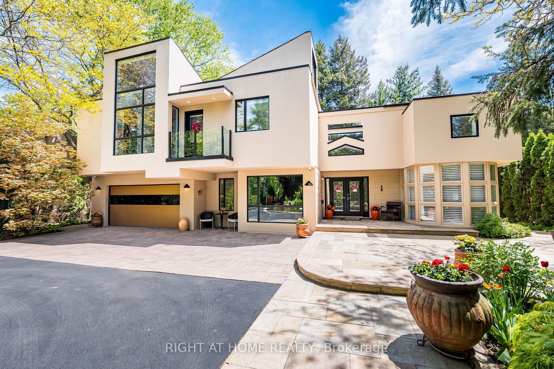 MLS #W12471110 image #1