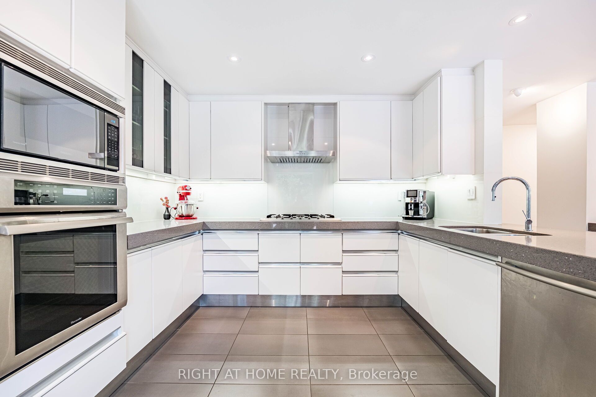 MLS #W12471110 image #16