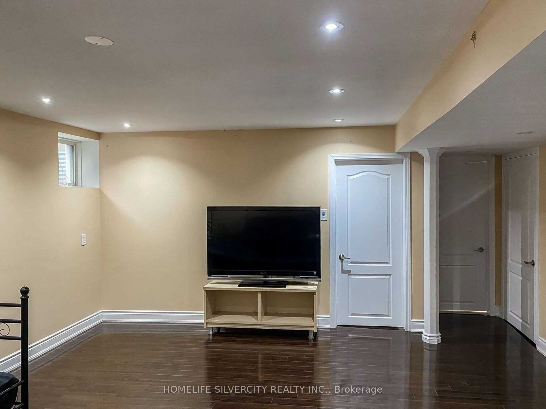 MLS #W12471854 image #35