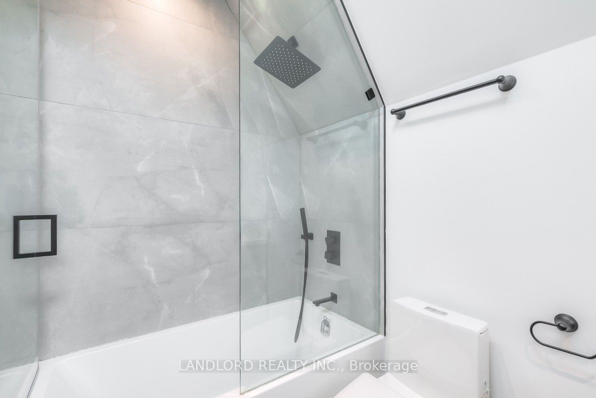 MLS #W12472088 image #13