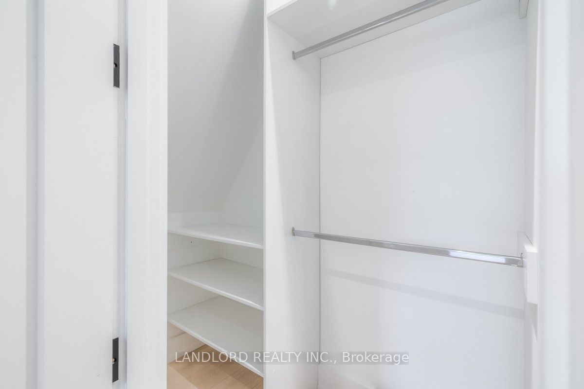 MLS #W12472088 image #9