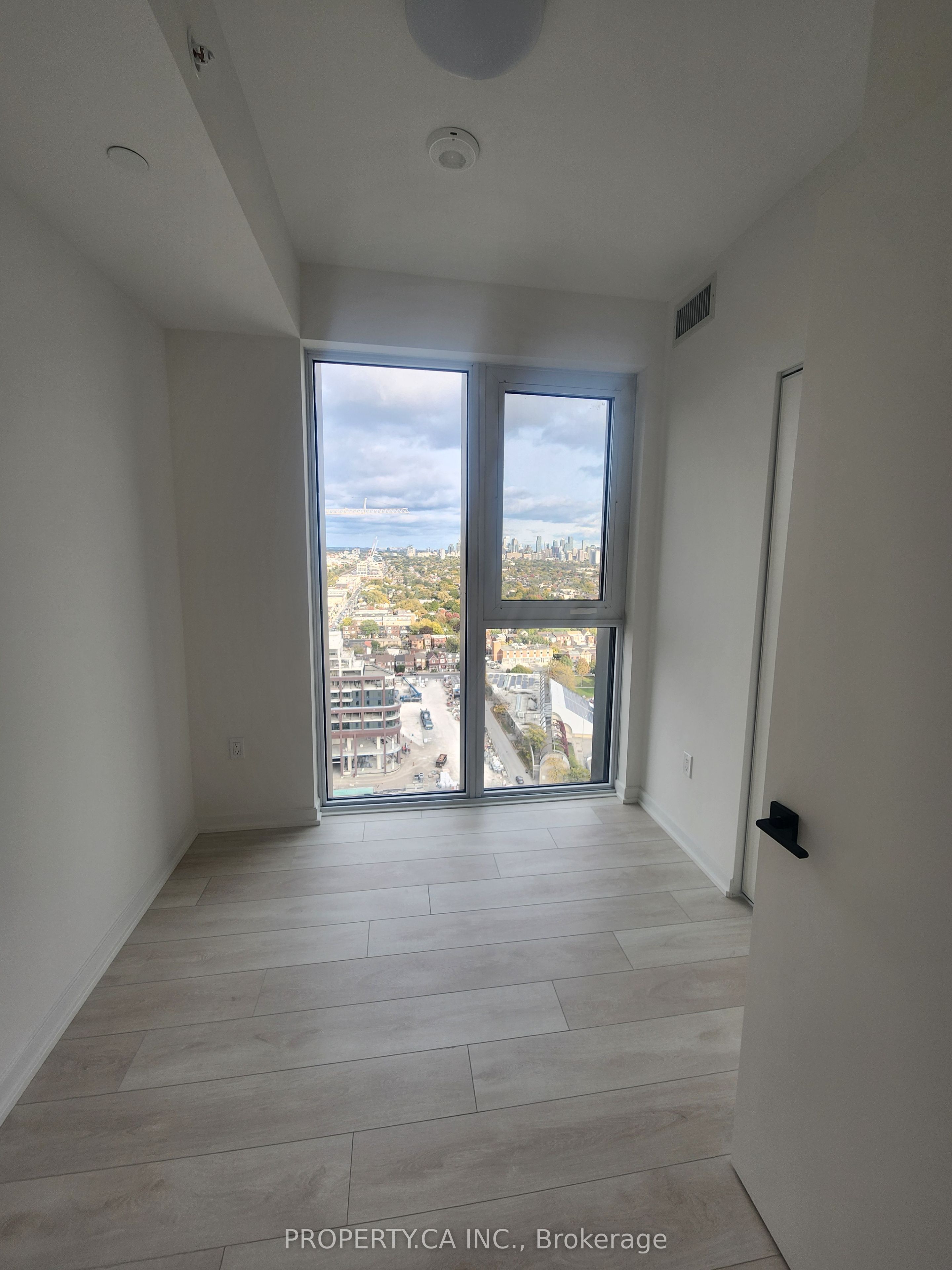 MLS #W12473231 image #6