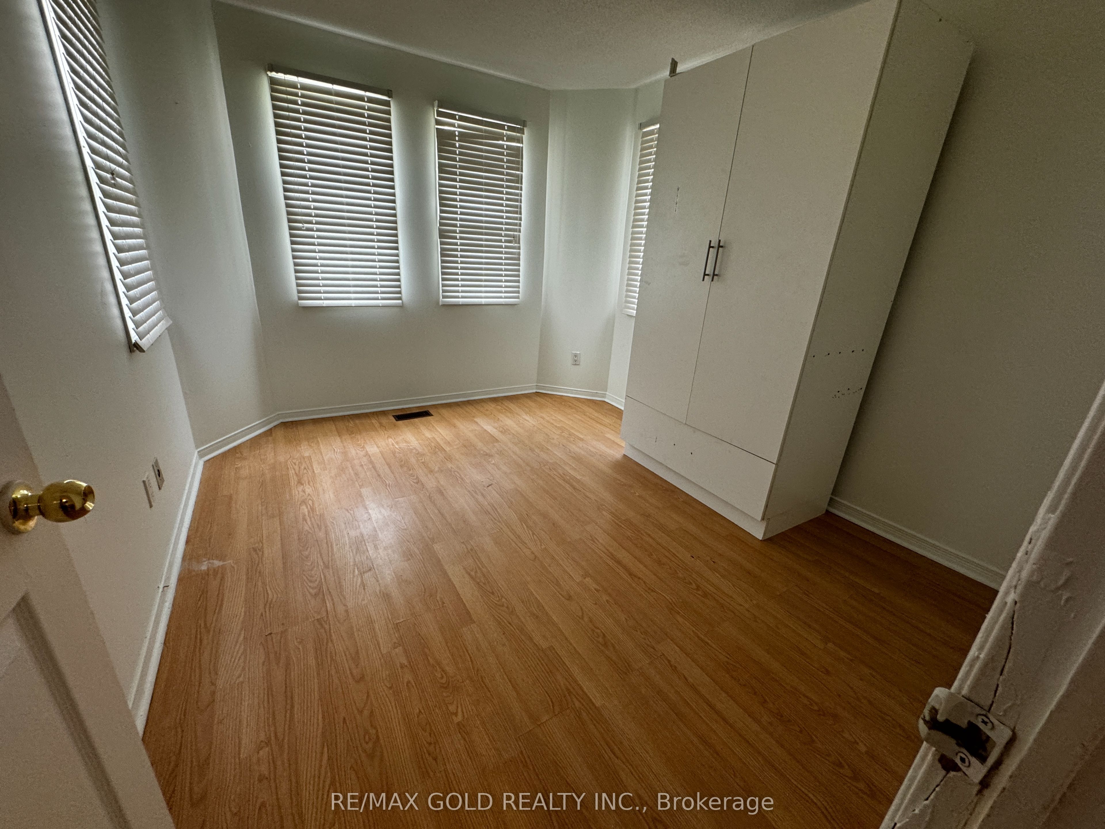 MLS #W12473330 image #8