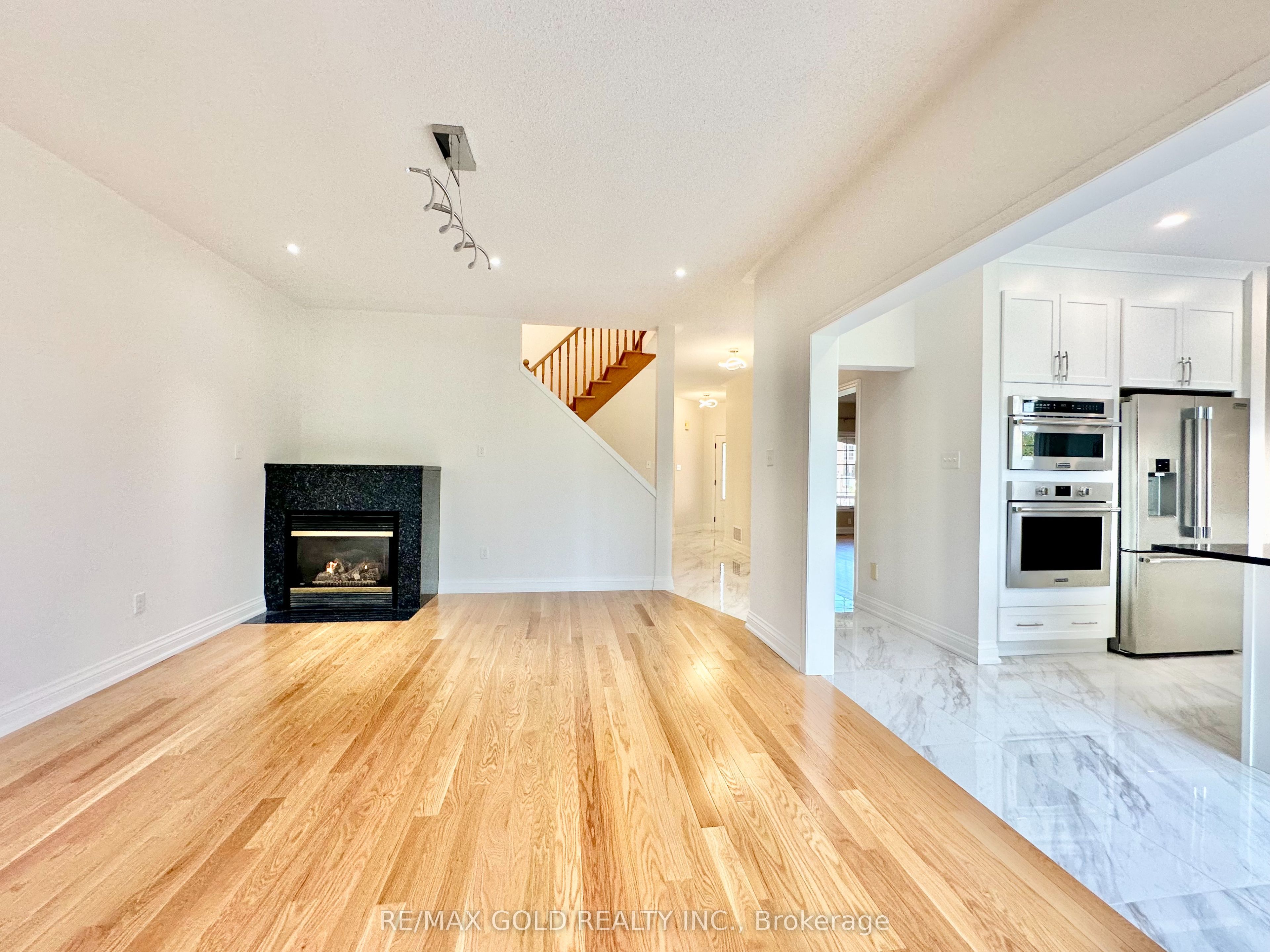 MLS #W12473794 image #11