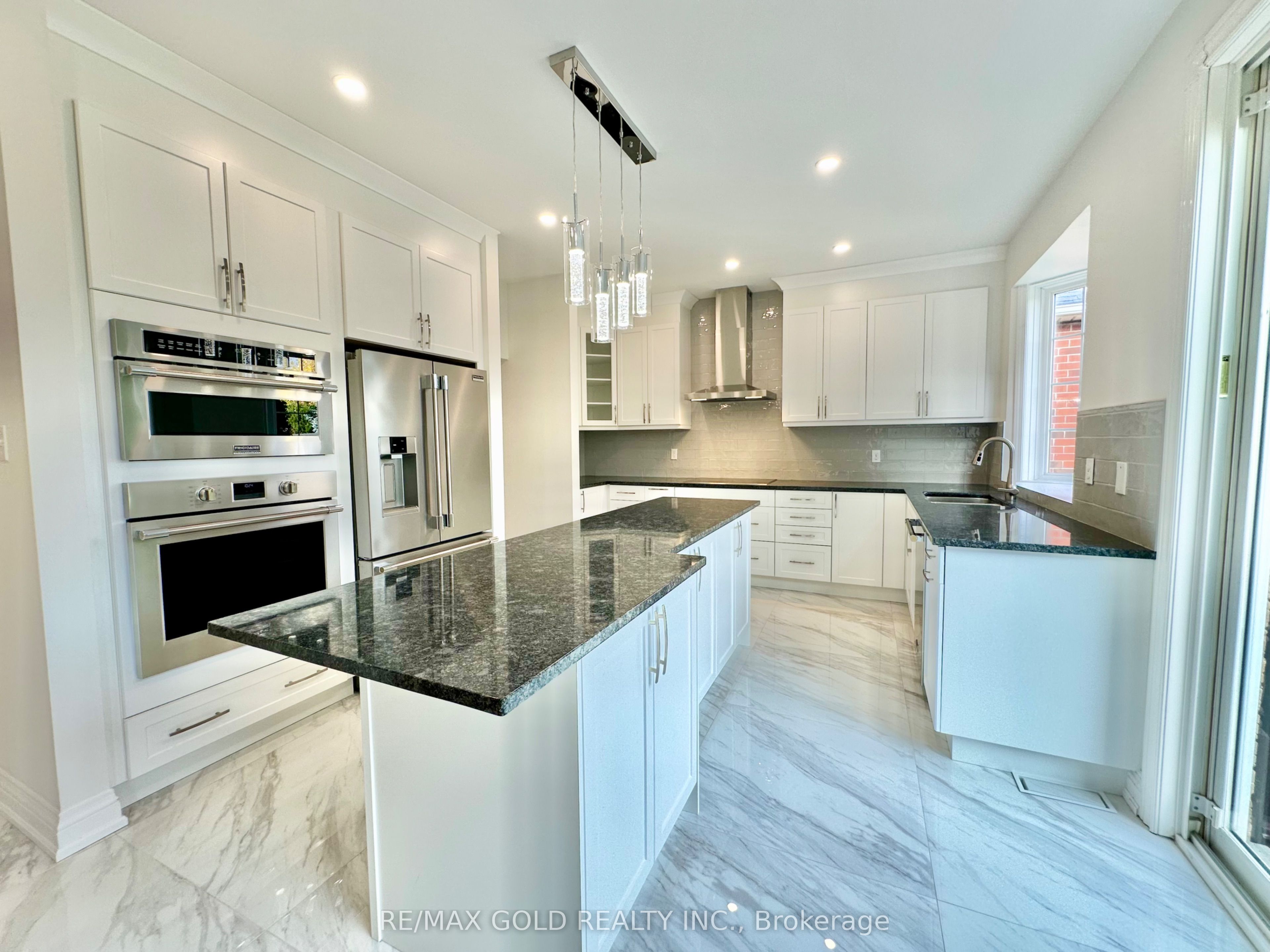 MLS #W12473794 image #17