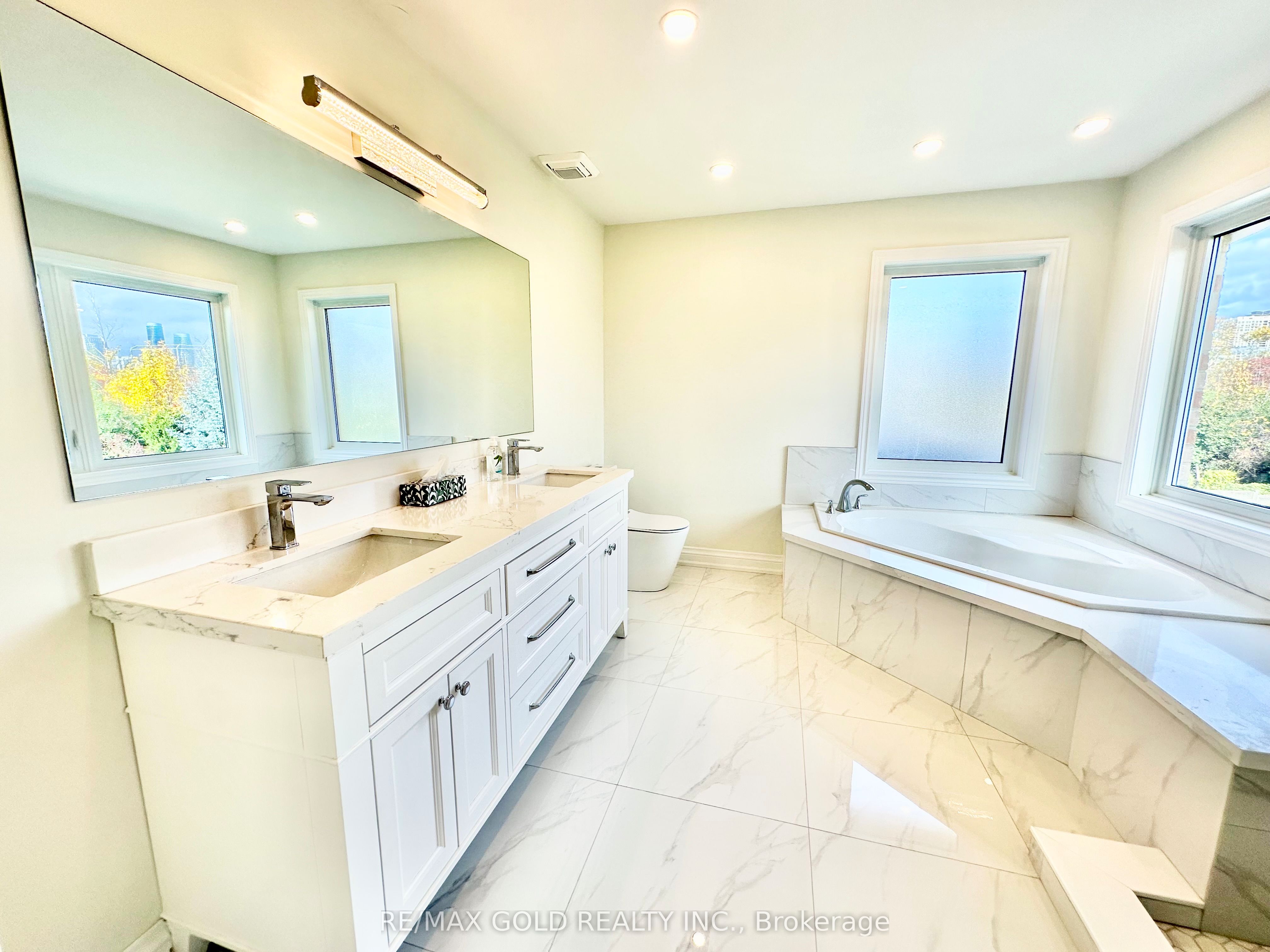 MLS #W12473794 image #28