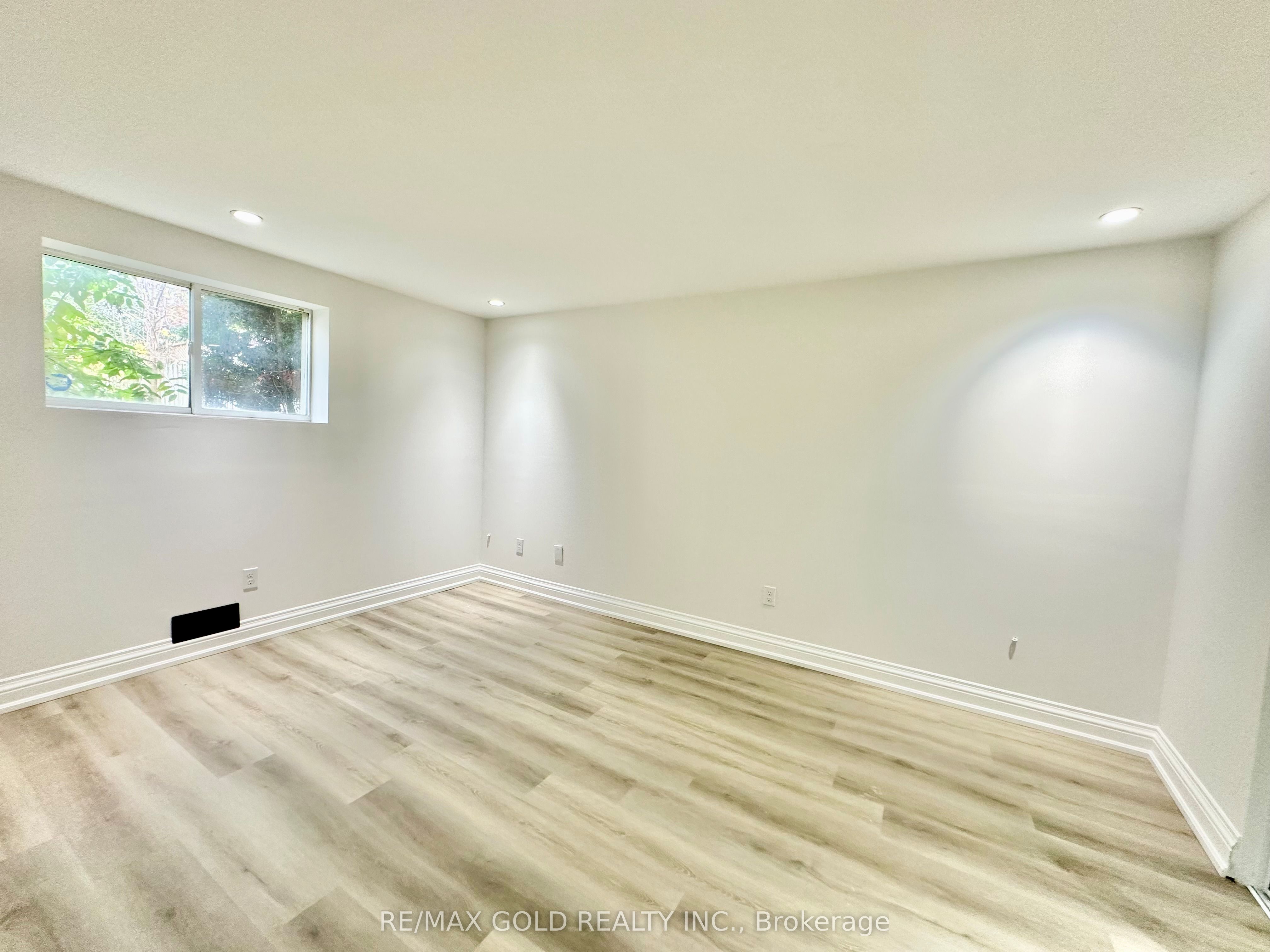 MLS #W12473794 image #40