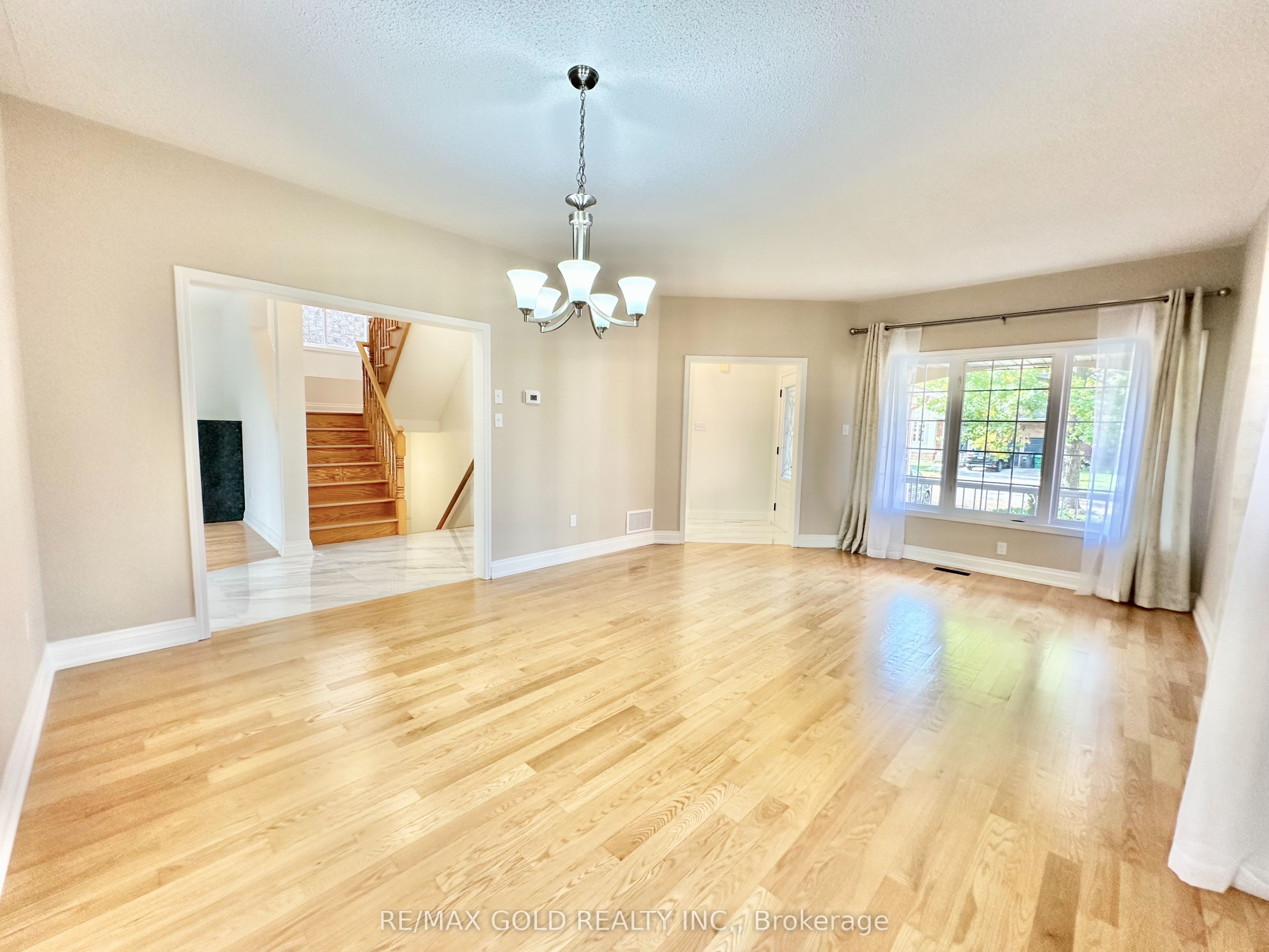 MLS #W12473794 image #5