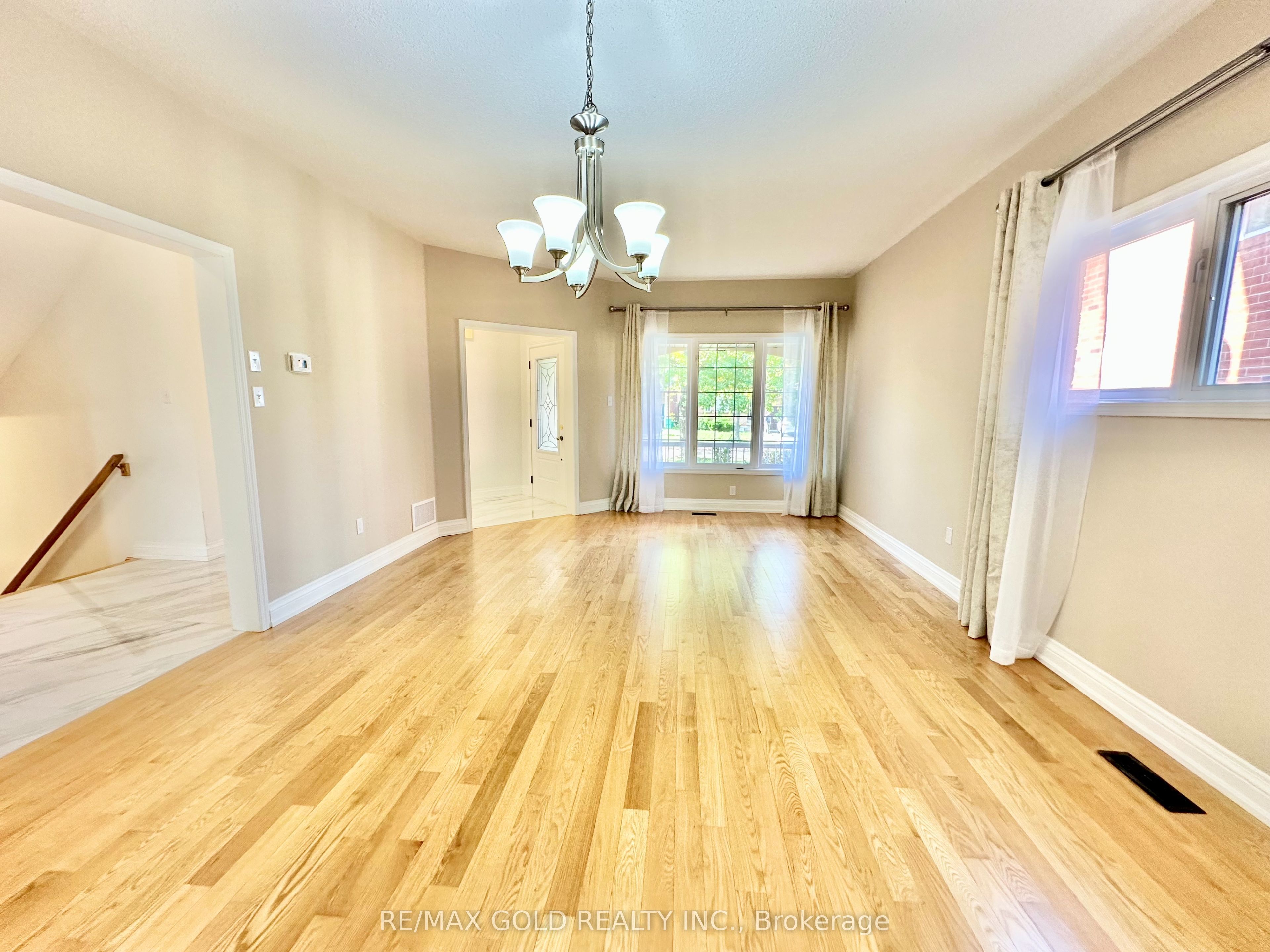 MLS #W12473794 image #6