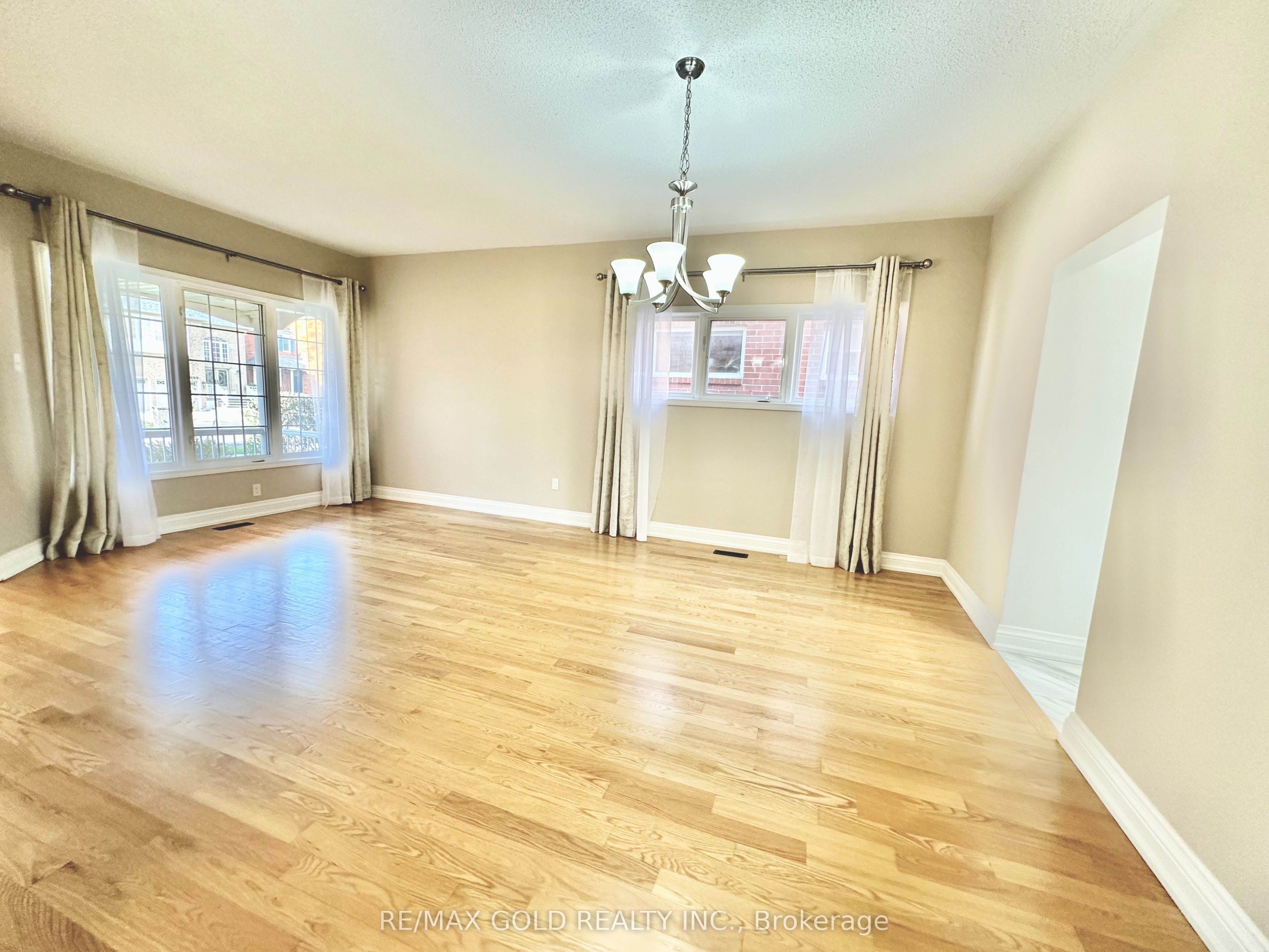 MLS #W12473794 image #7