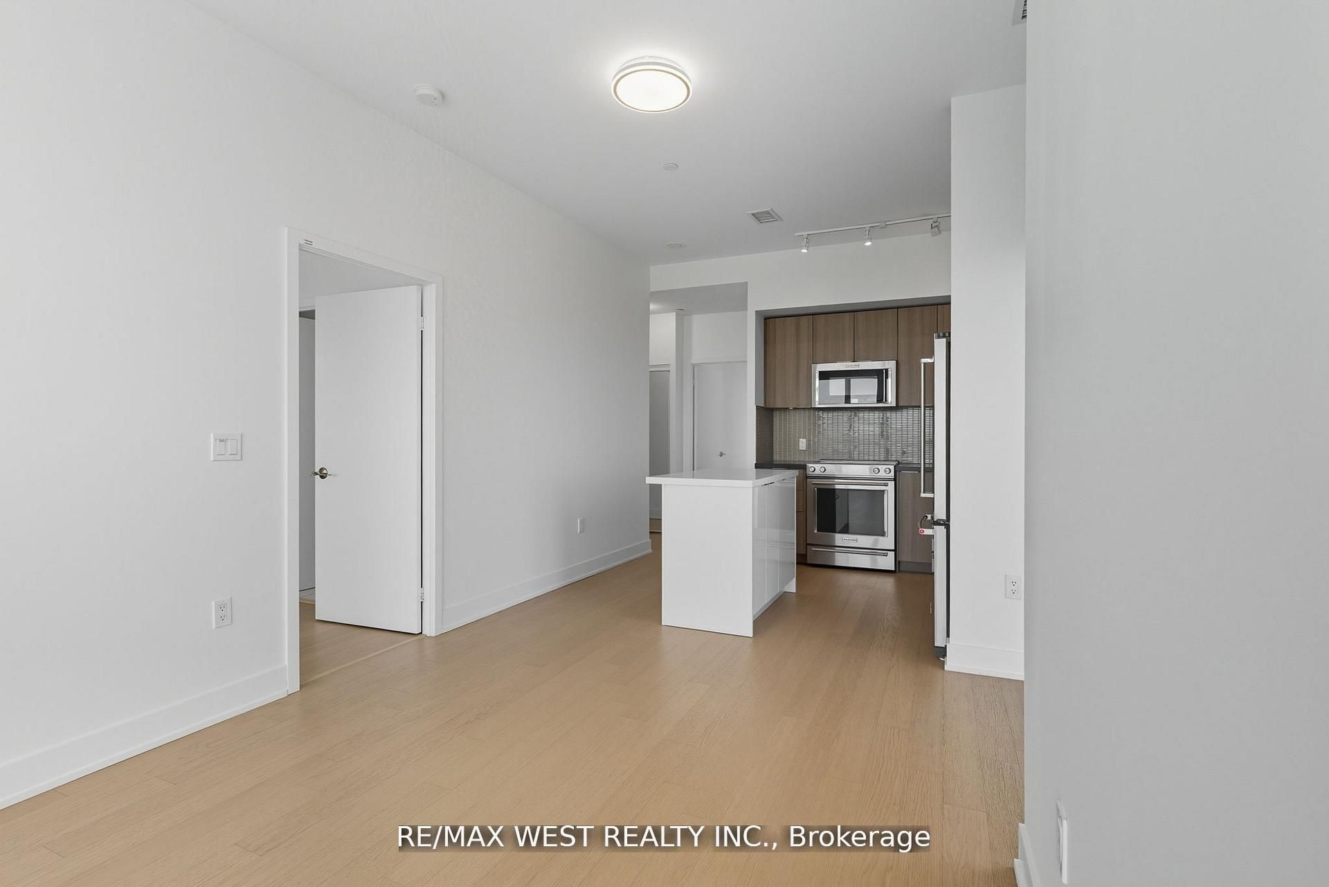 MLS #W12473989 image #12