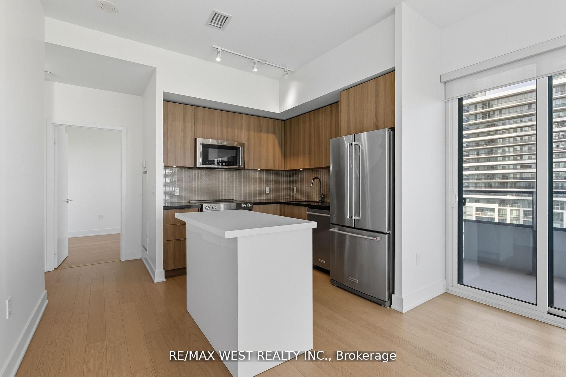 MLS #W12473989 image #8