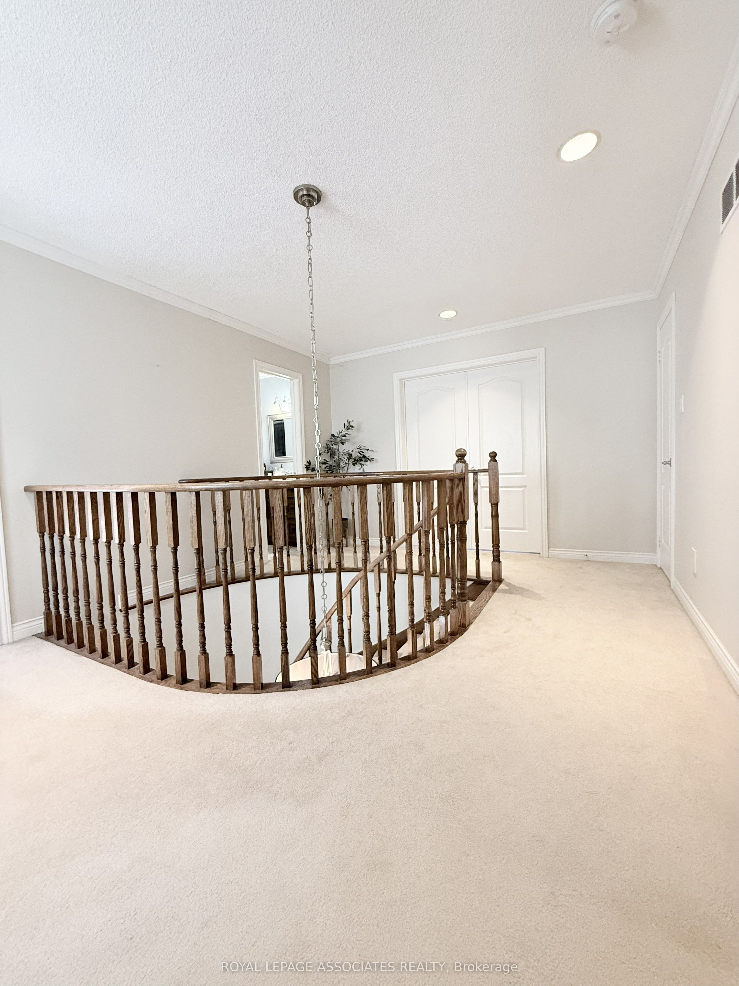 MLS #W12474424 image #13