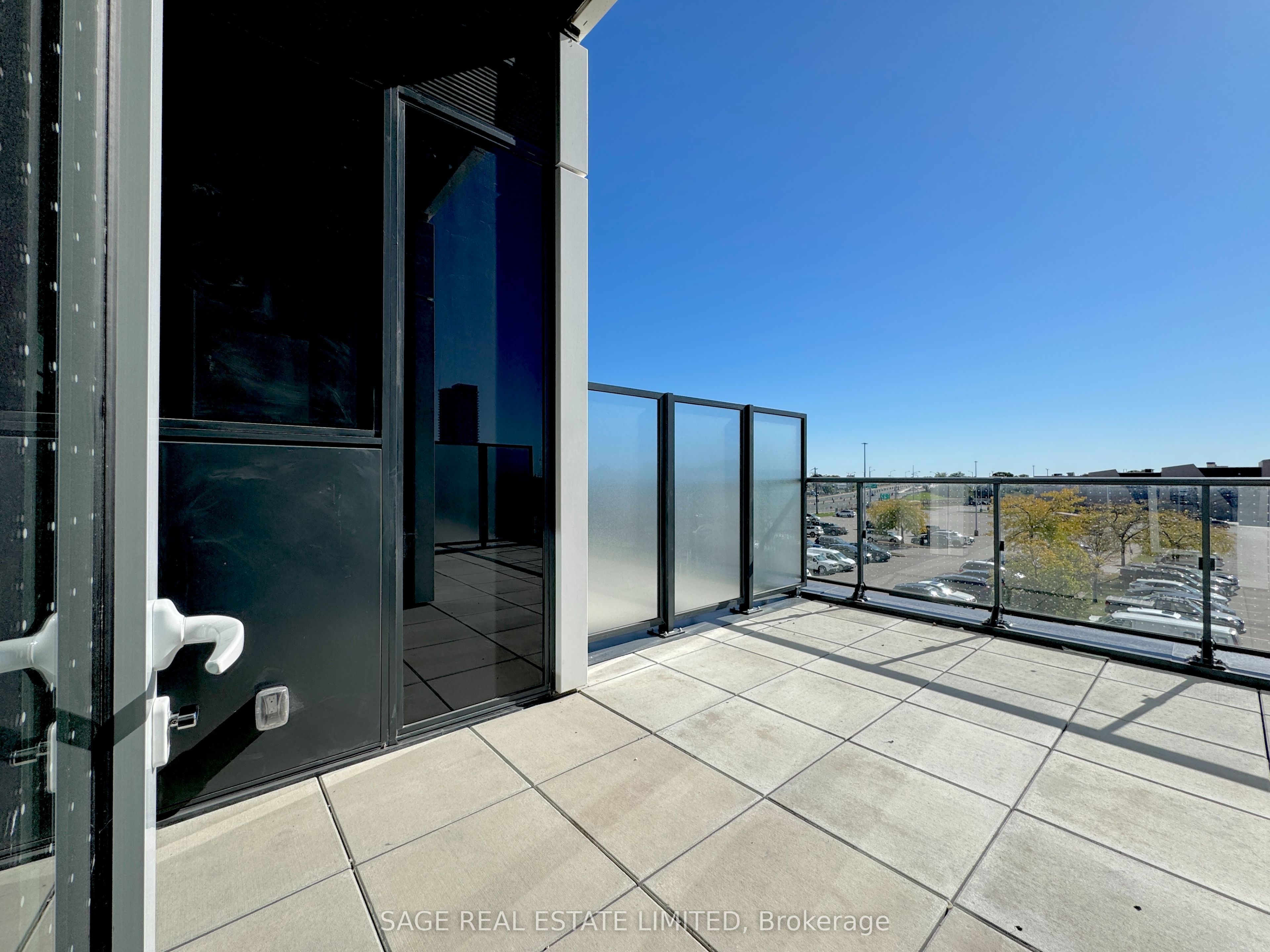 MLS #W12474817 image #12