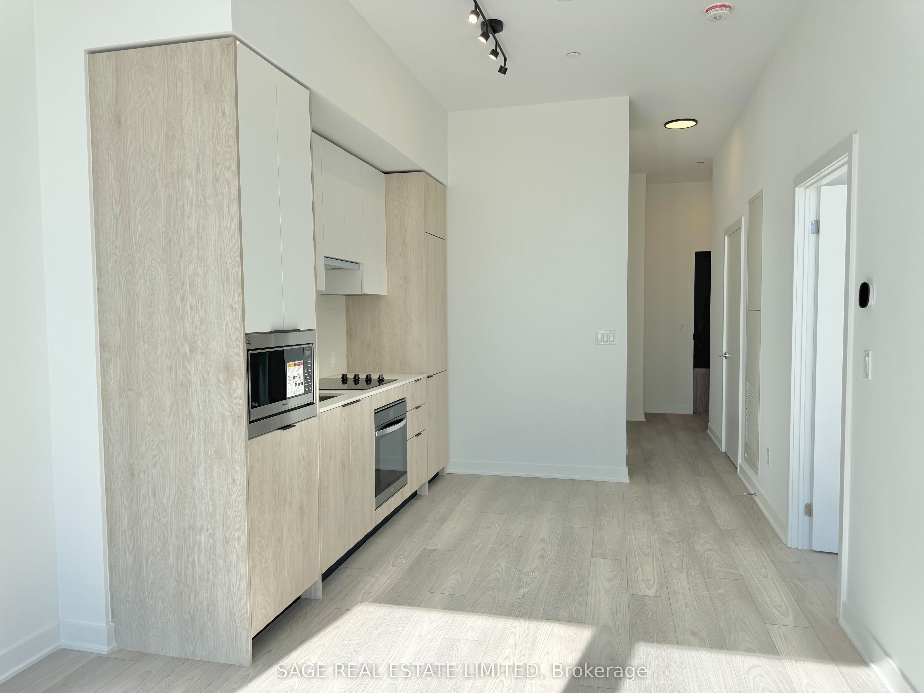 MLS #W12474817 image #3