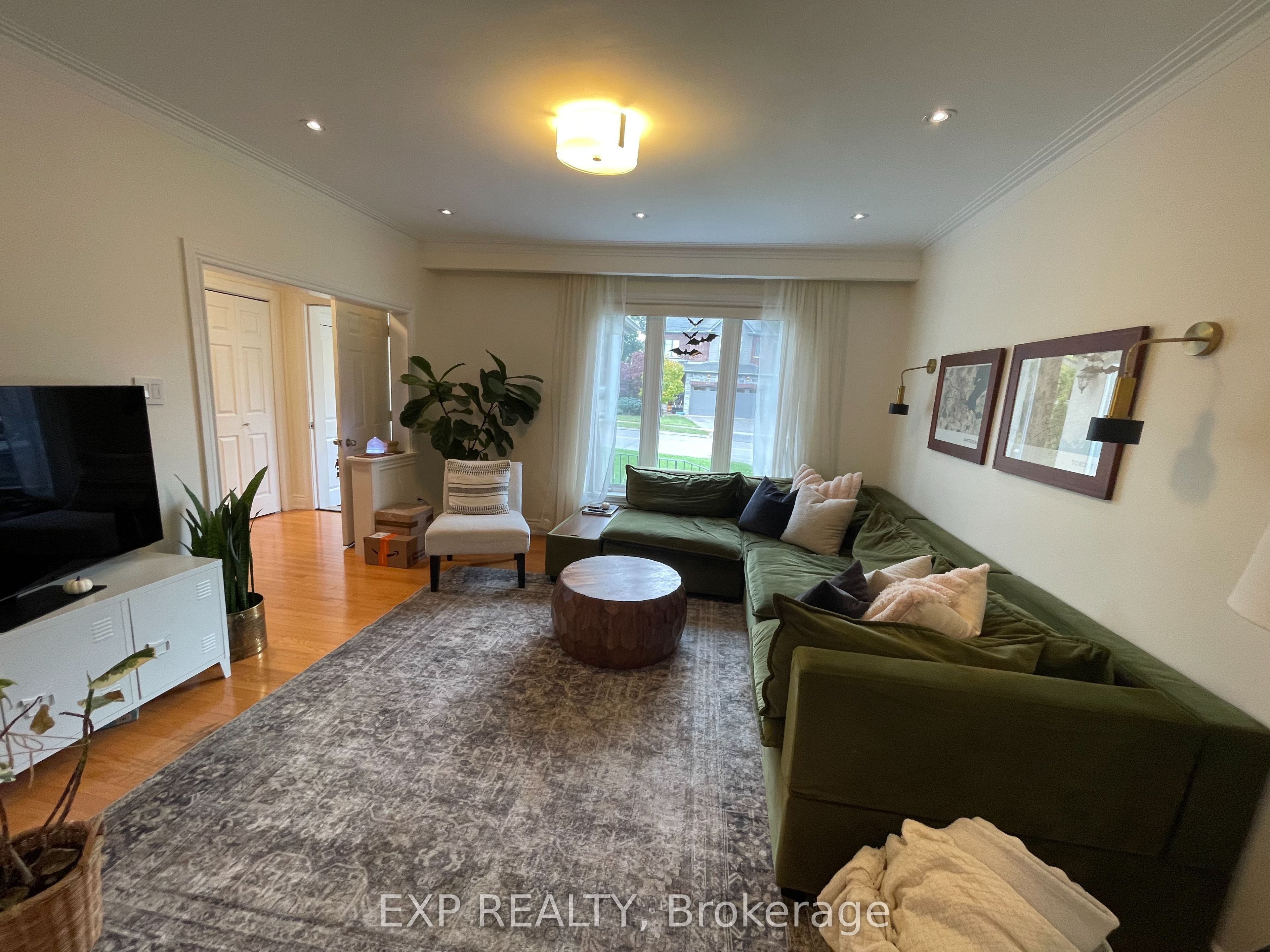 MLS #W12474827 image #6