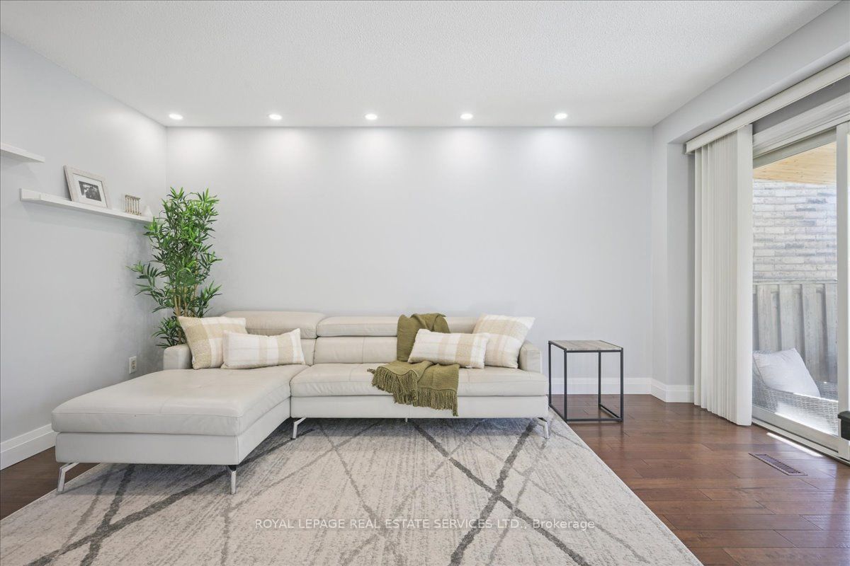 MLS #W12475033 image #11