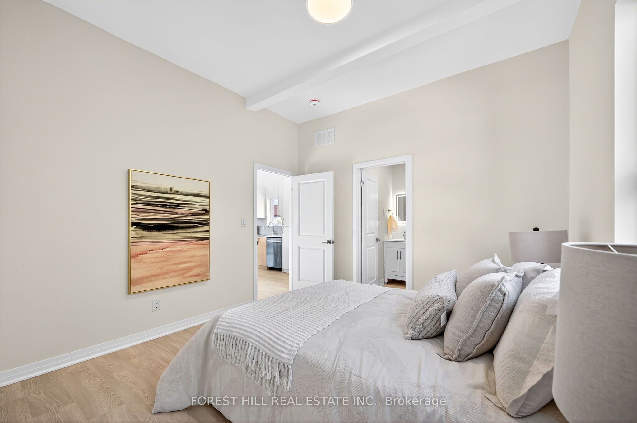 MLS #W12475046 image #13