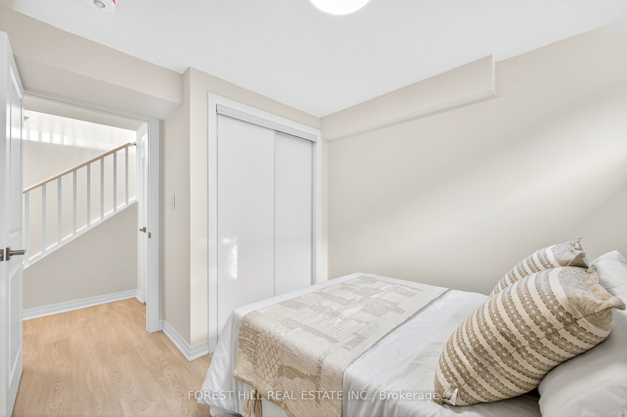 MLS #W12475046 image #18