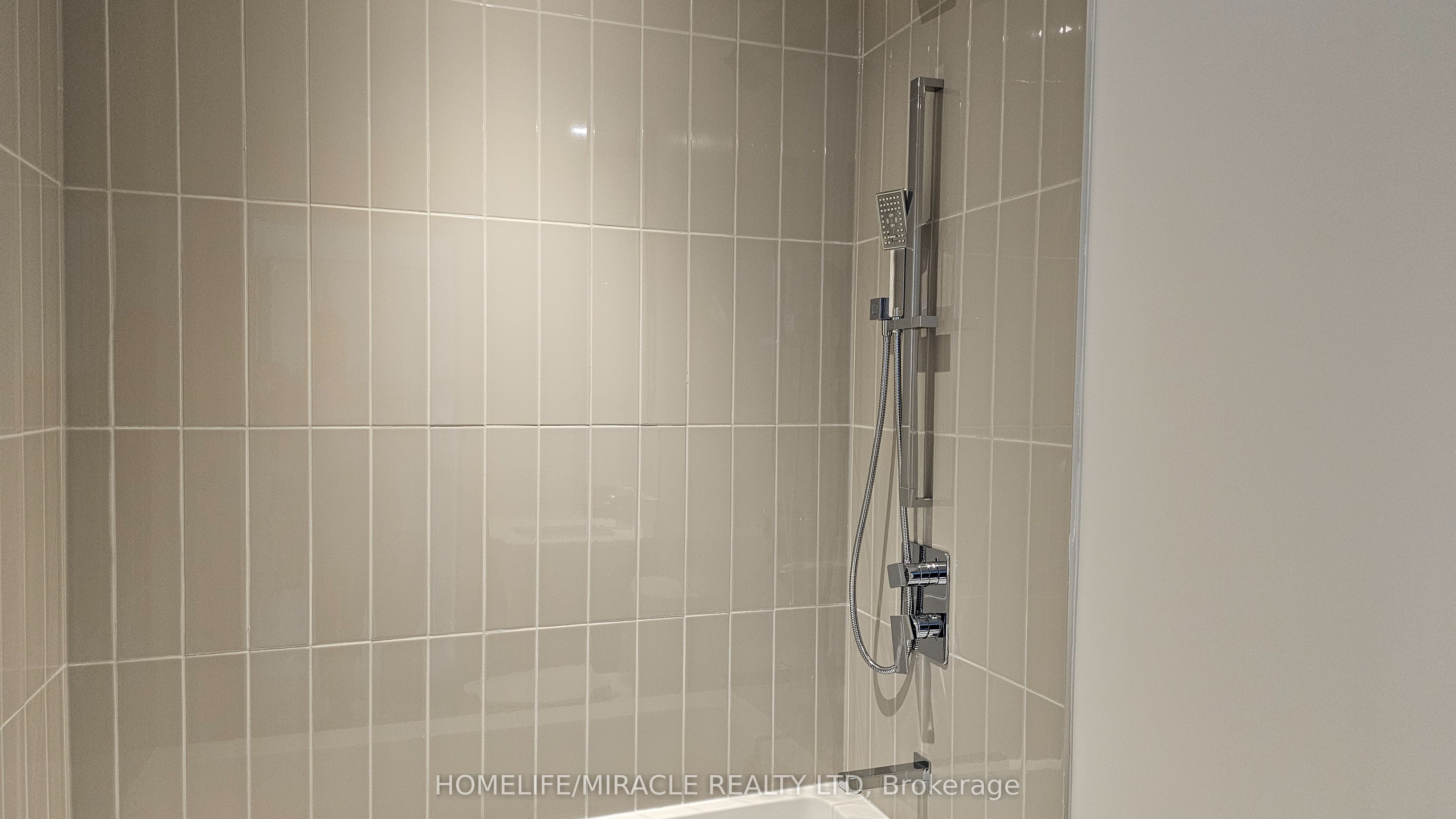 MLS #W12476487 image #15