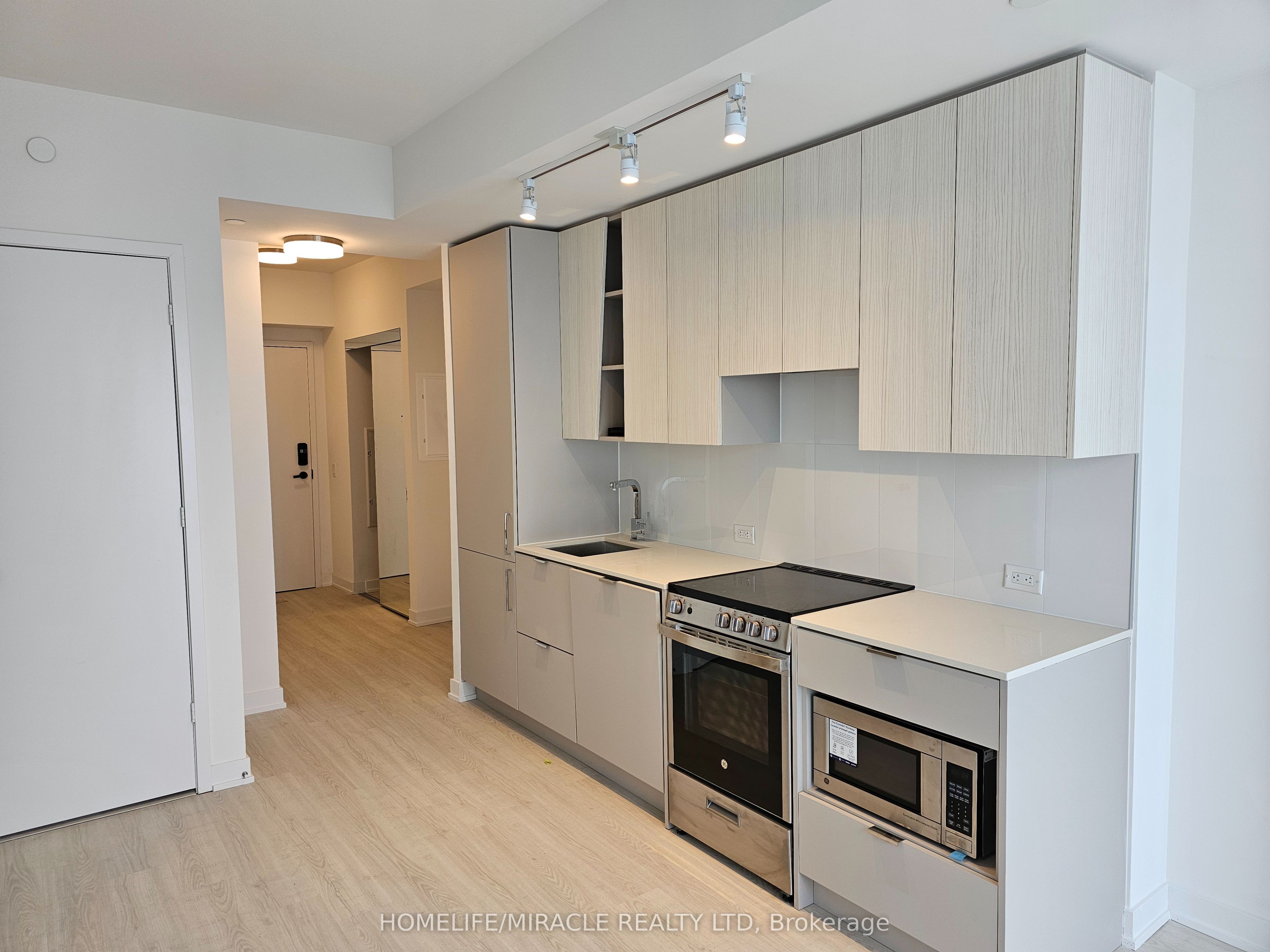 MLS #W12476487 image #6