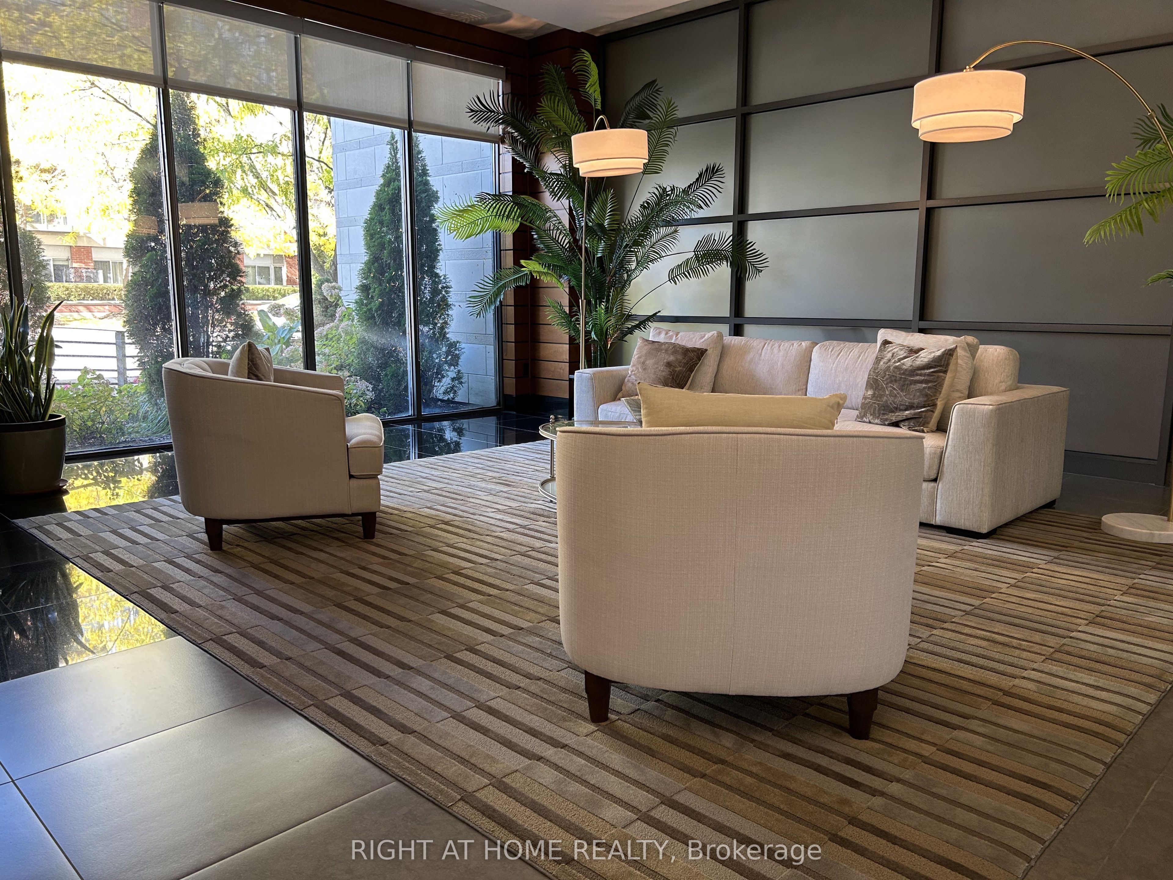 MLS #W12477353 image #13