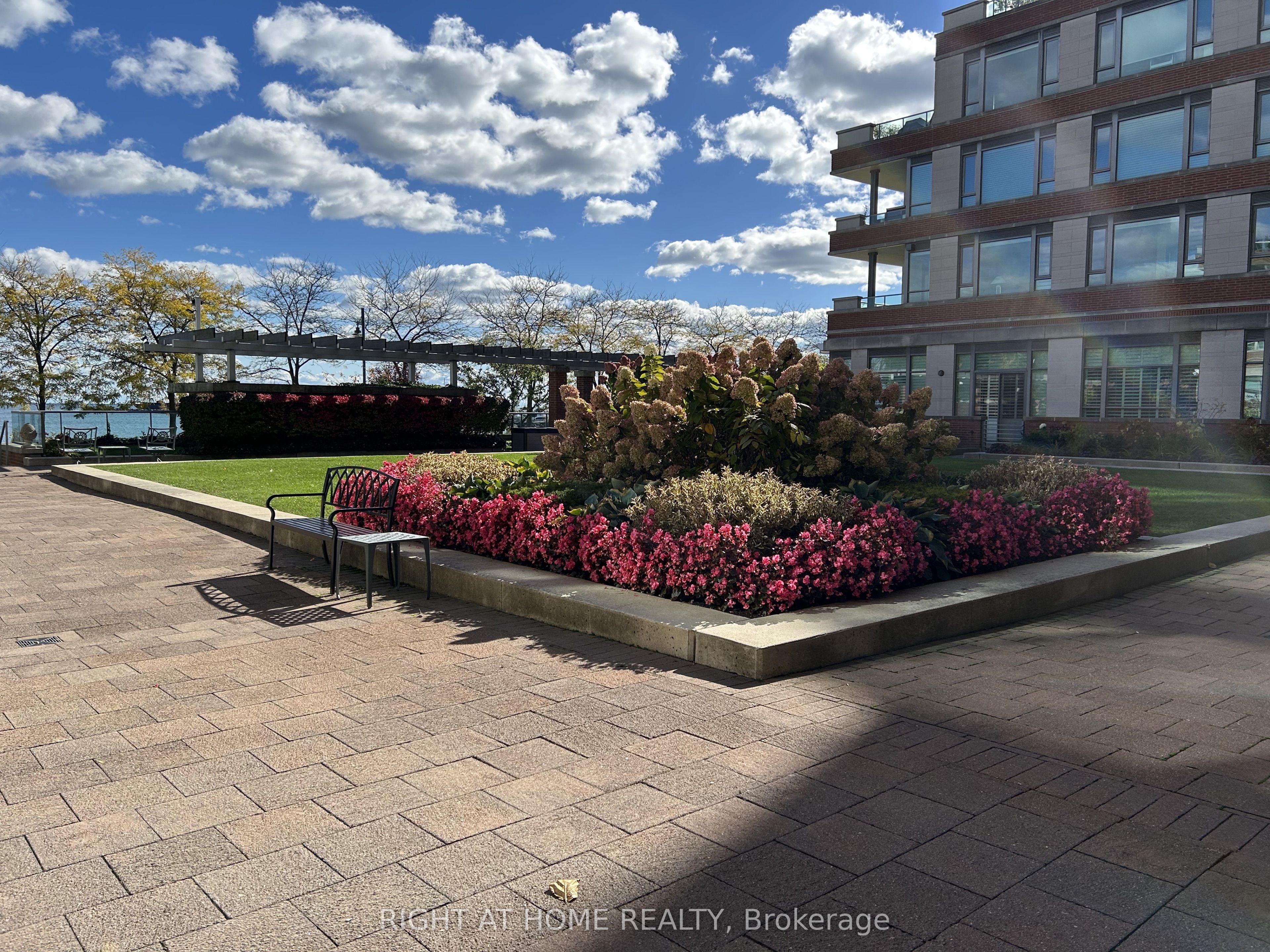 MLS #W12477353 image #4