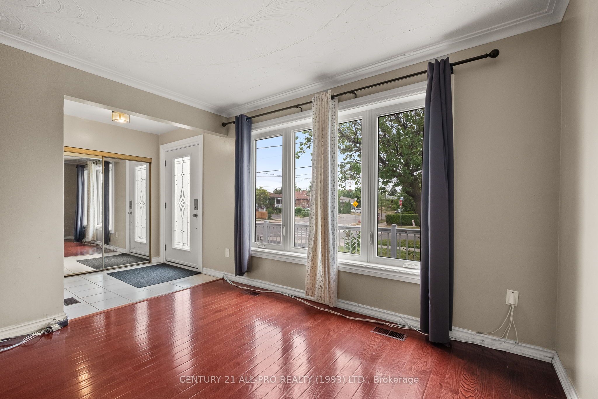 MLS #W12478640 image #1